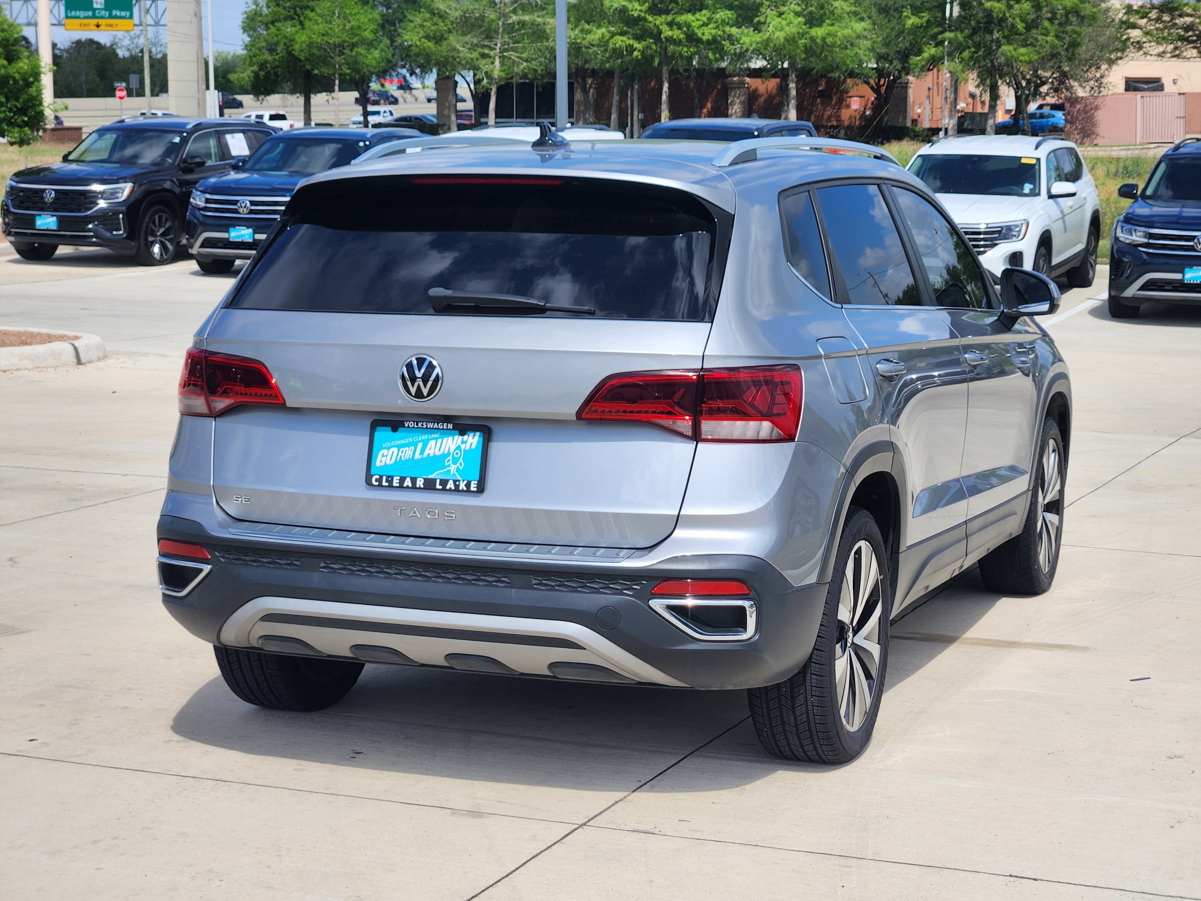 2022 Volkswagen Taos SE