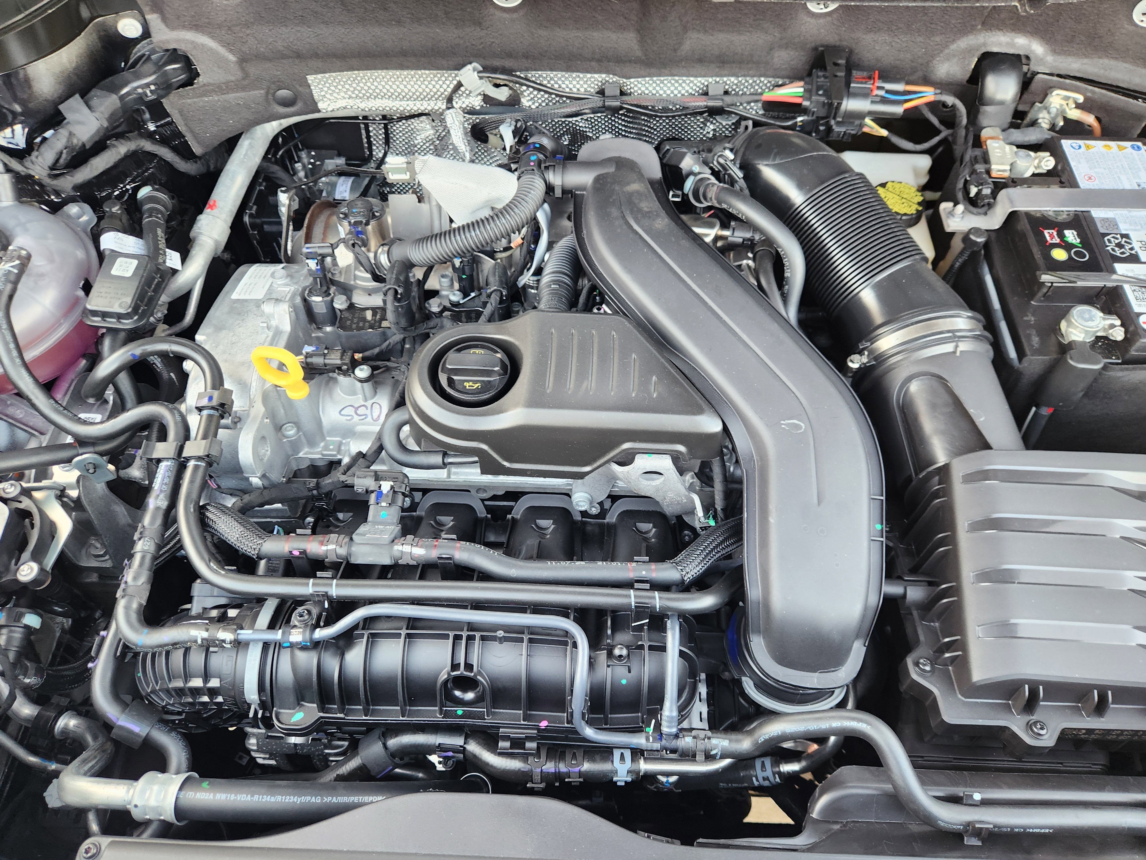 2026 Volkswagen Taos SE