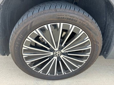 2025 Volkswagen Taos SE