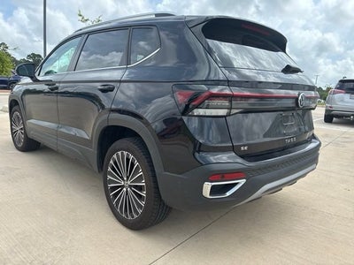 2025 Volkswagen Taos SE