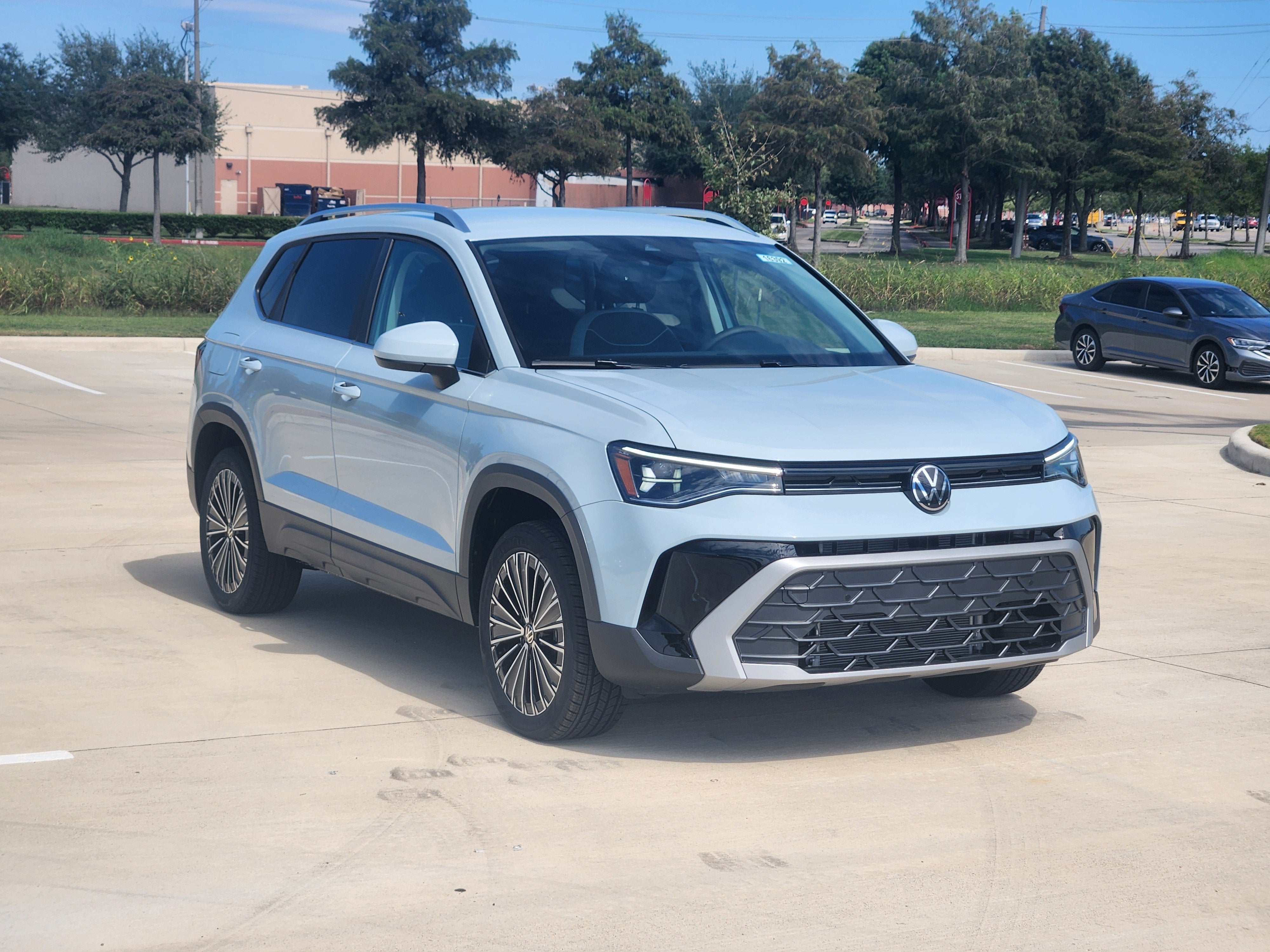 2027 Volkswagen Taos SE