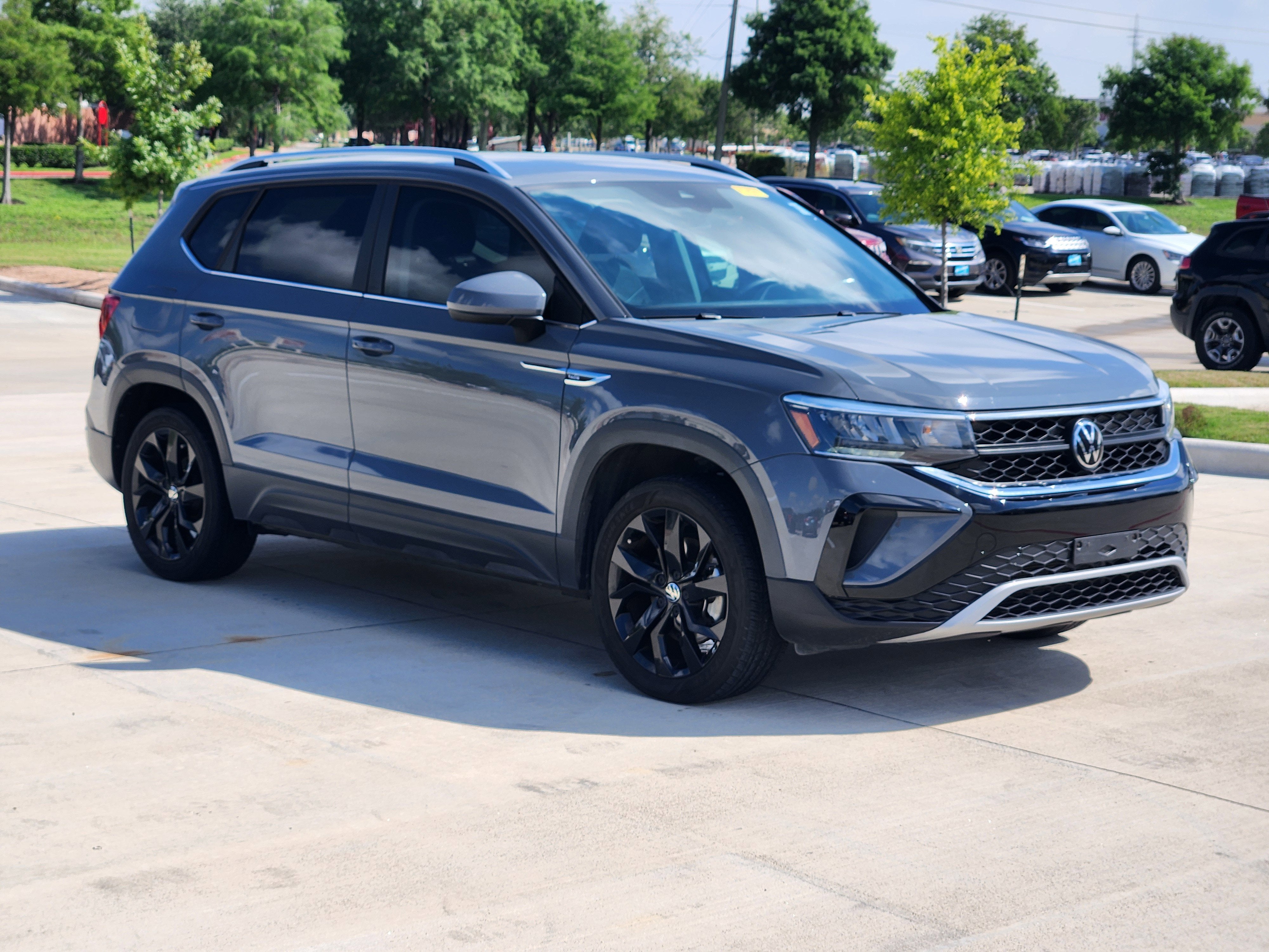 2023 Volkswagen Taos SE