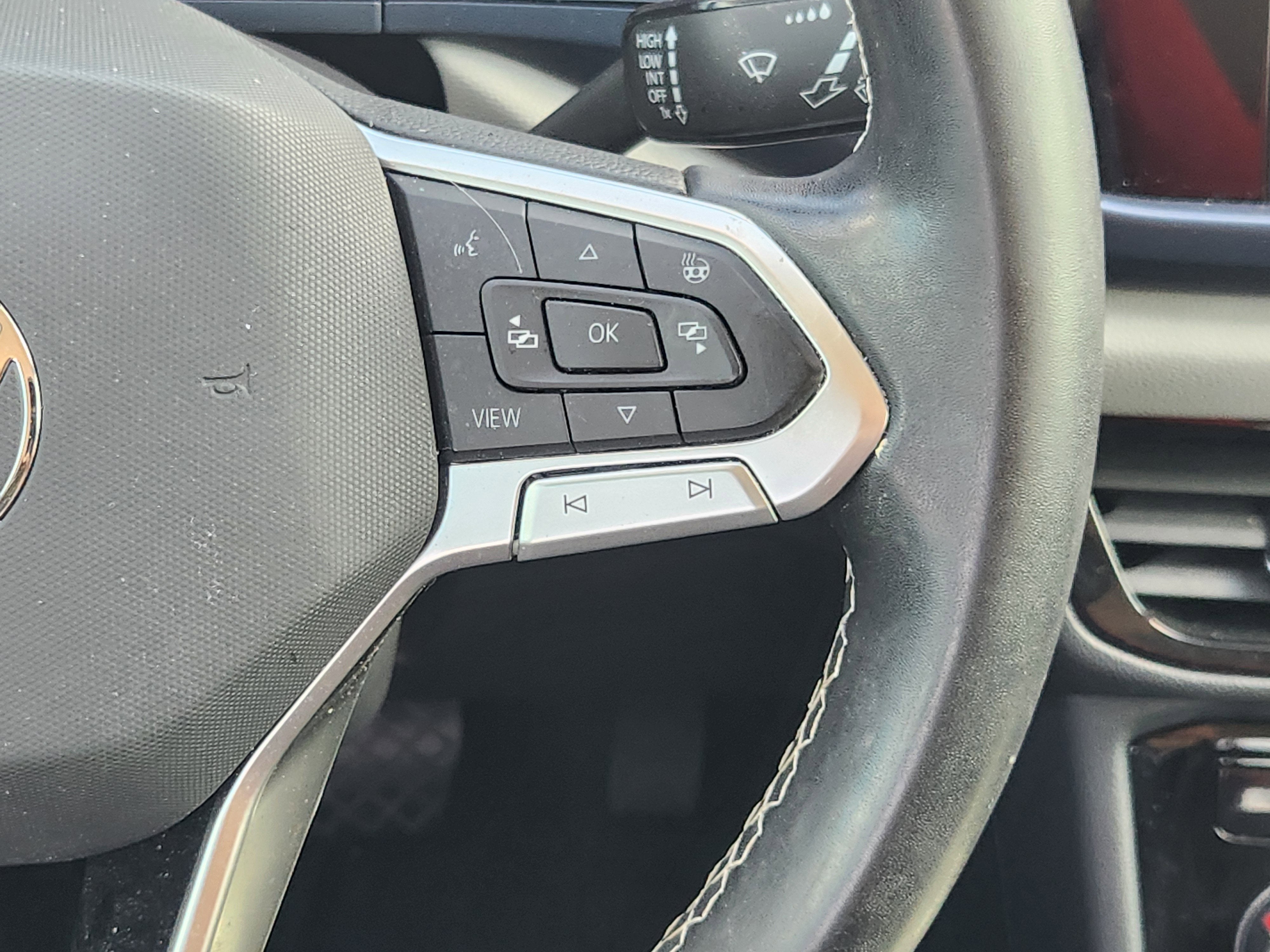 2023 Volkswagen Taos SE