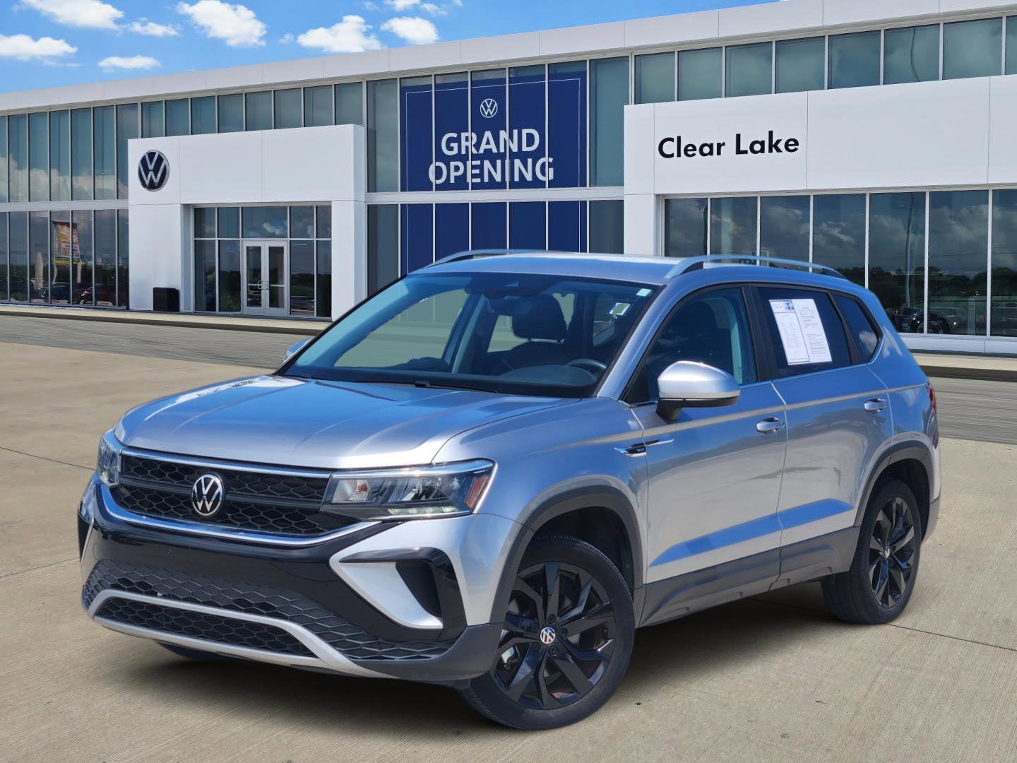 2023 Volkswagen Taos 1.5T SE's photo