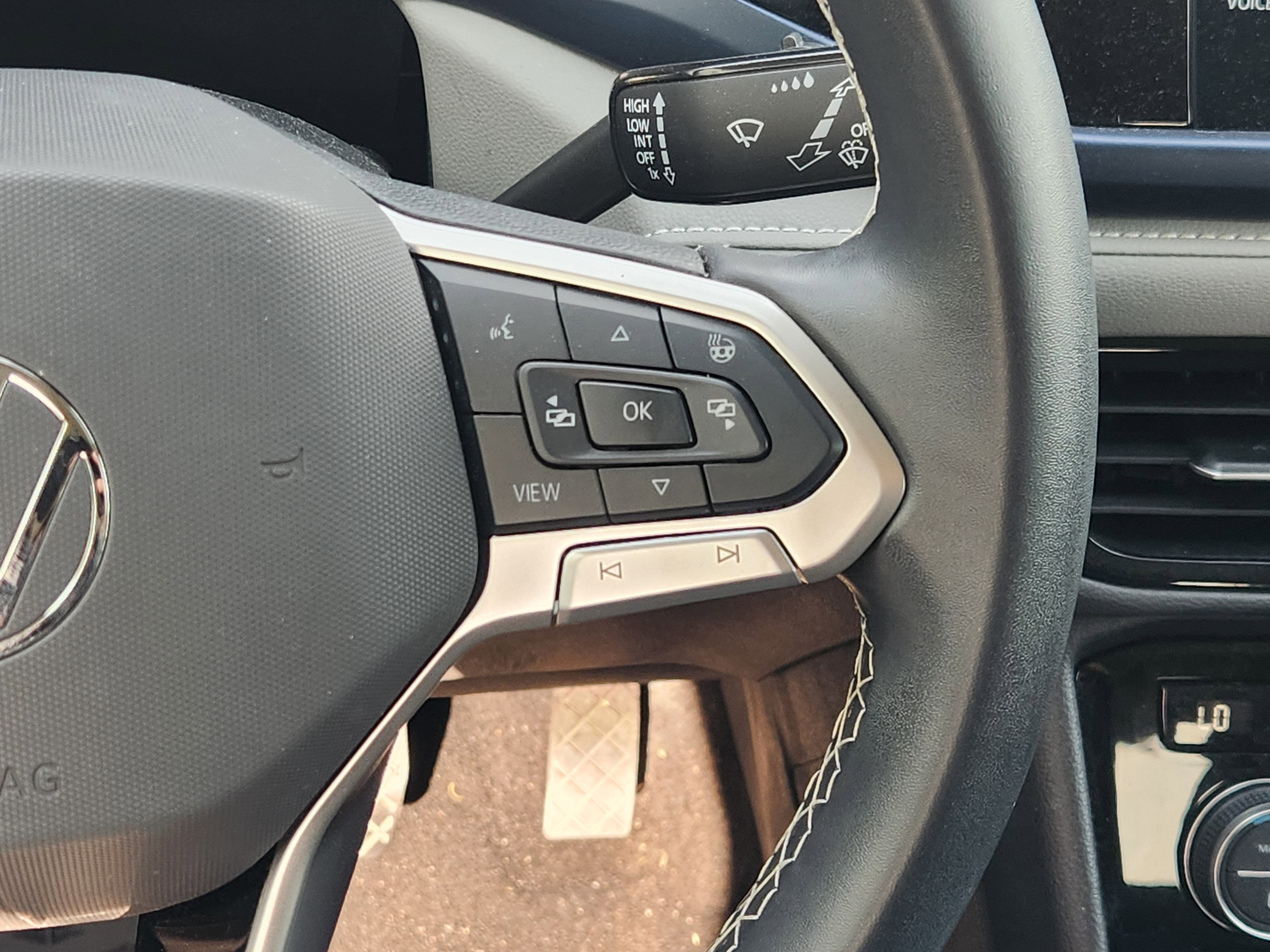 2024 Volkswagen Taos SE