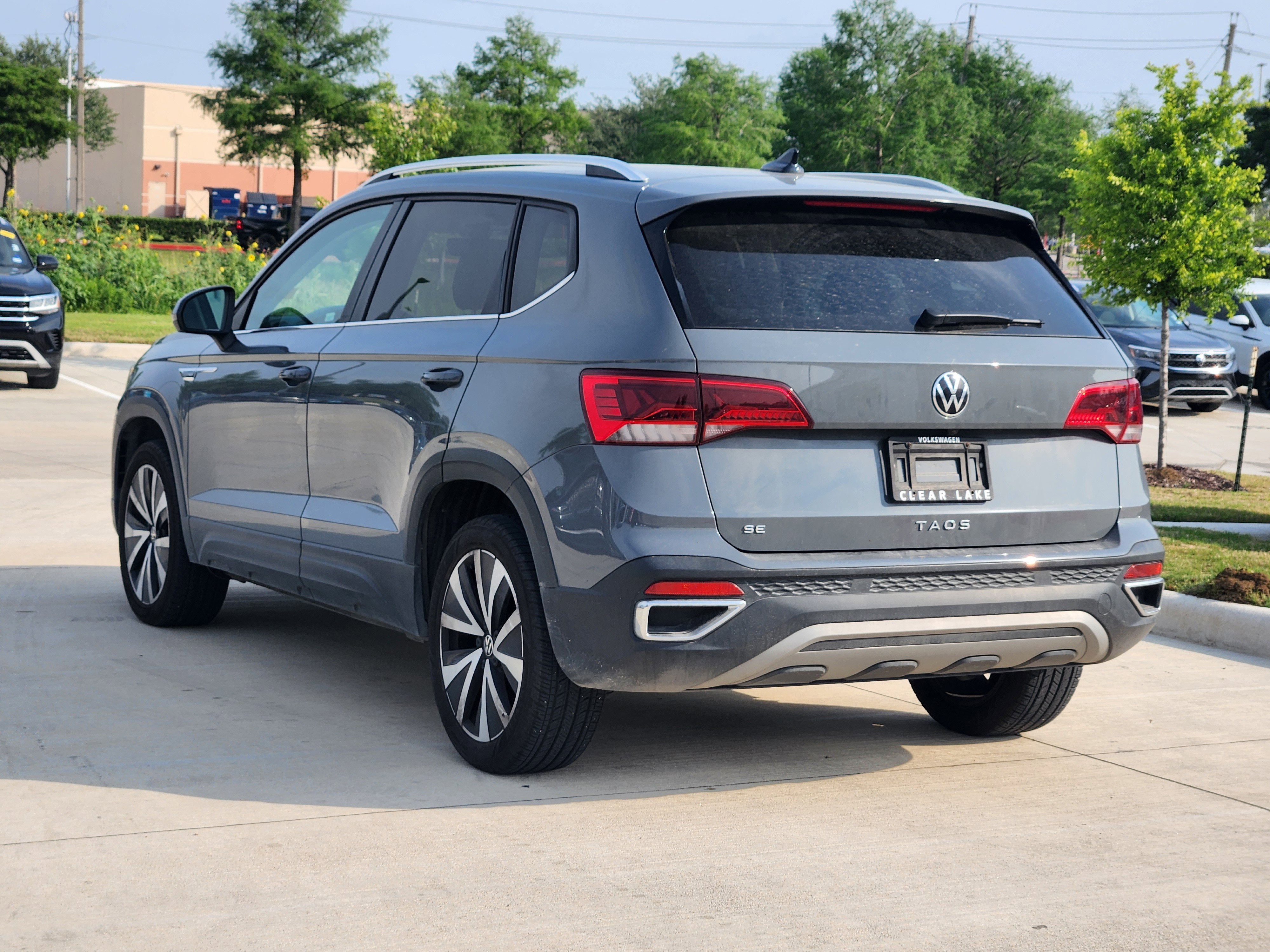 2024 Volkswagen Taos SE