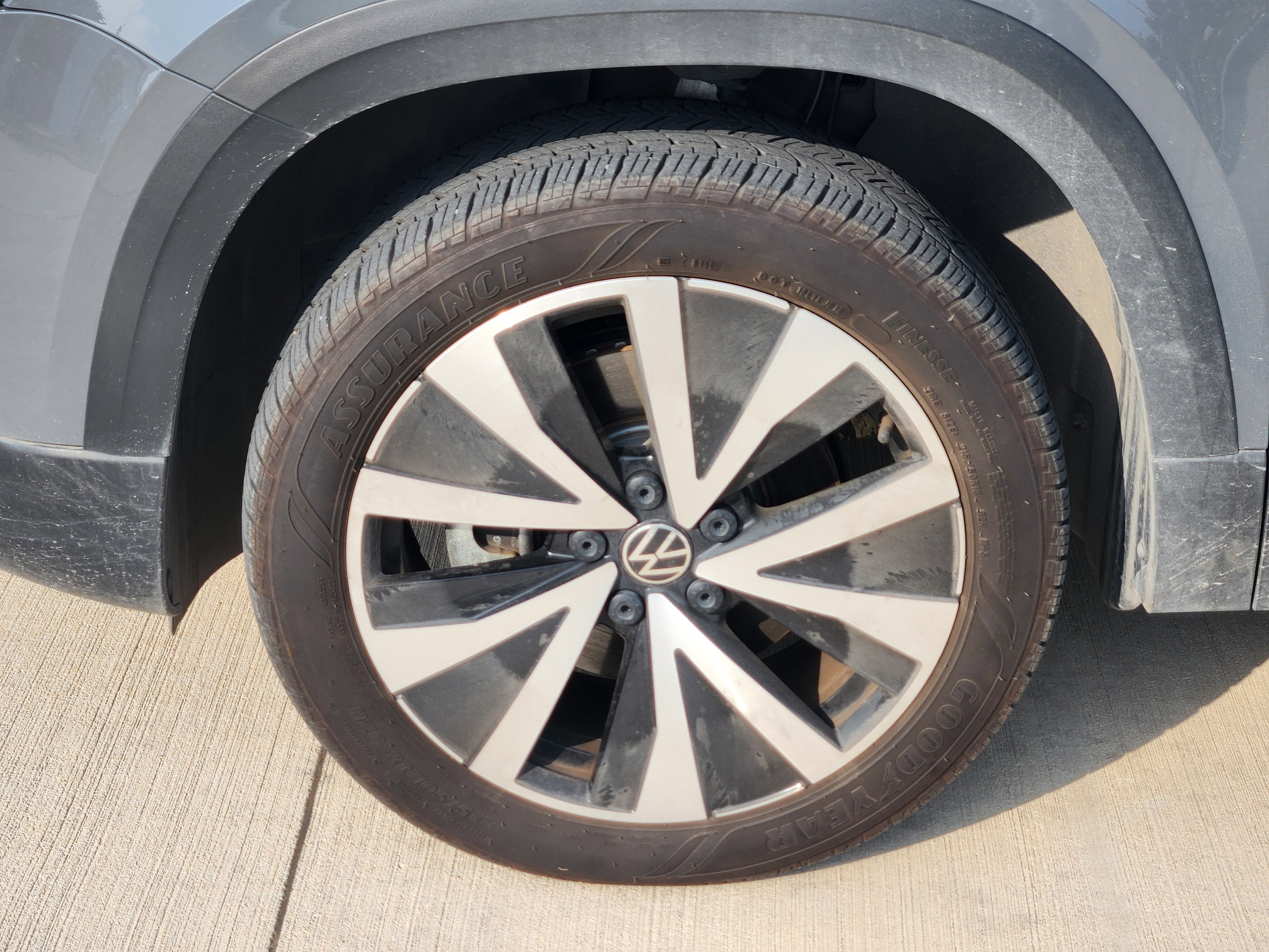 2024 Volkswagen Taos SE