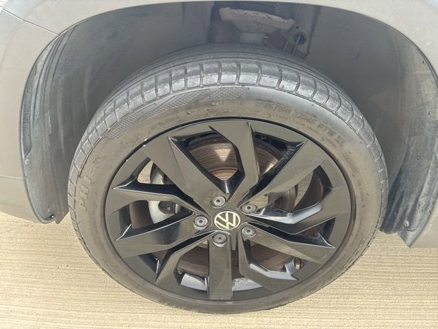 2023 Volkswagen Taos SE