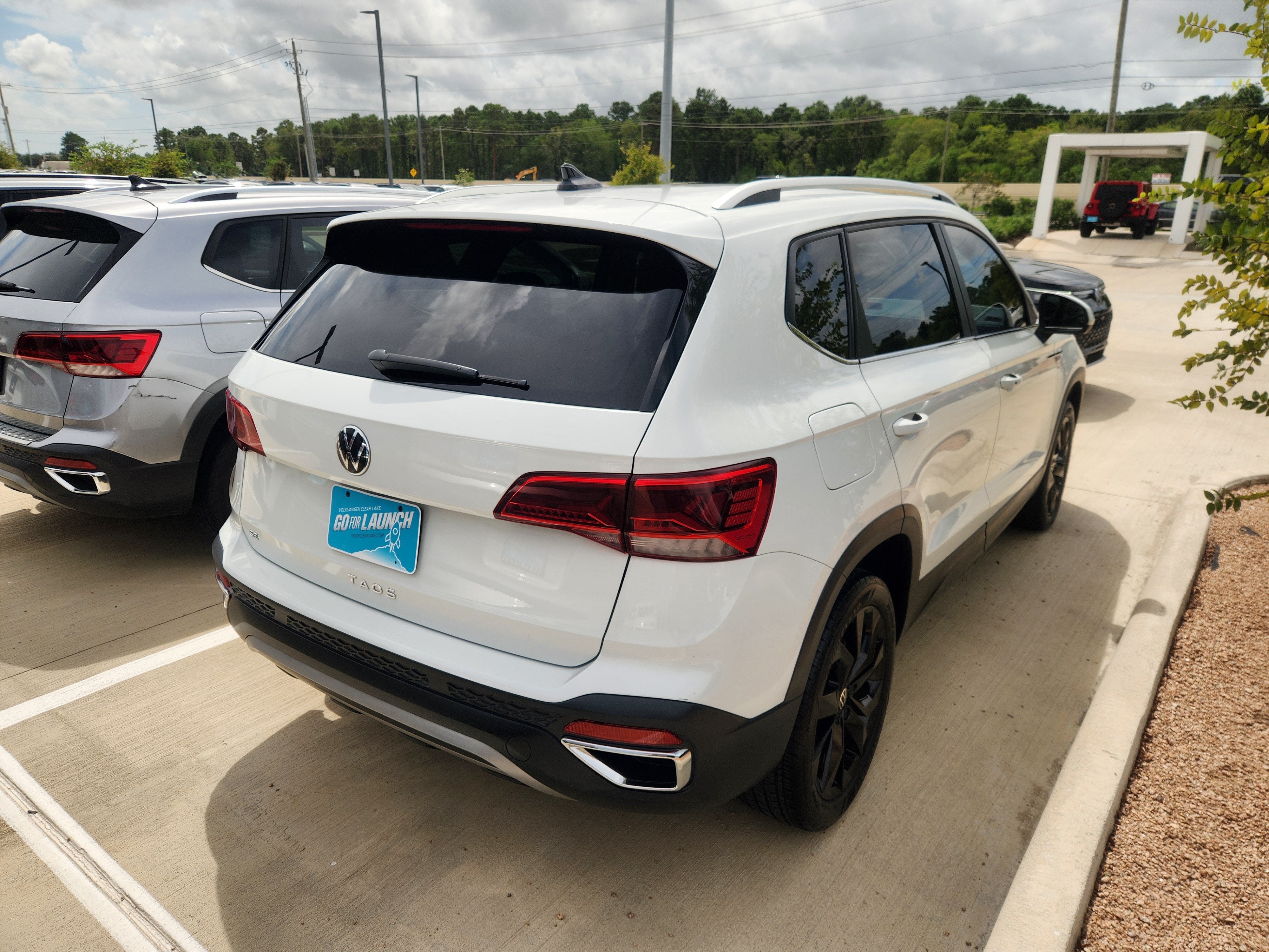 2023 Volkswagen Taos SE