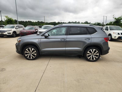 2022 Volkswagen Taos SE