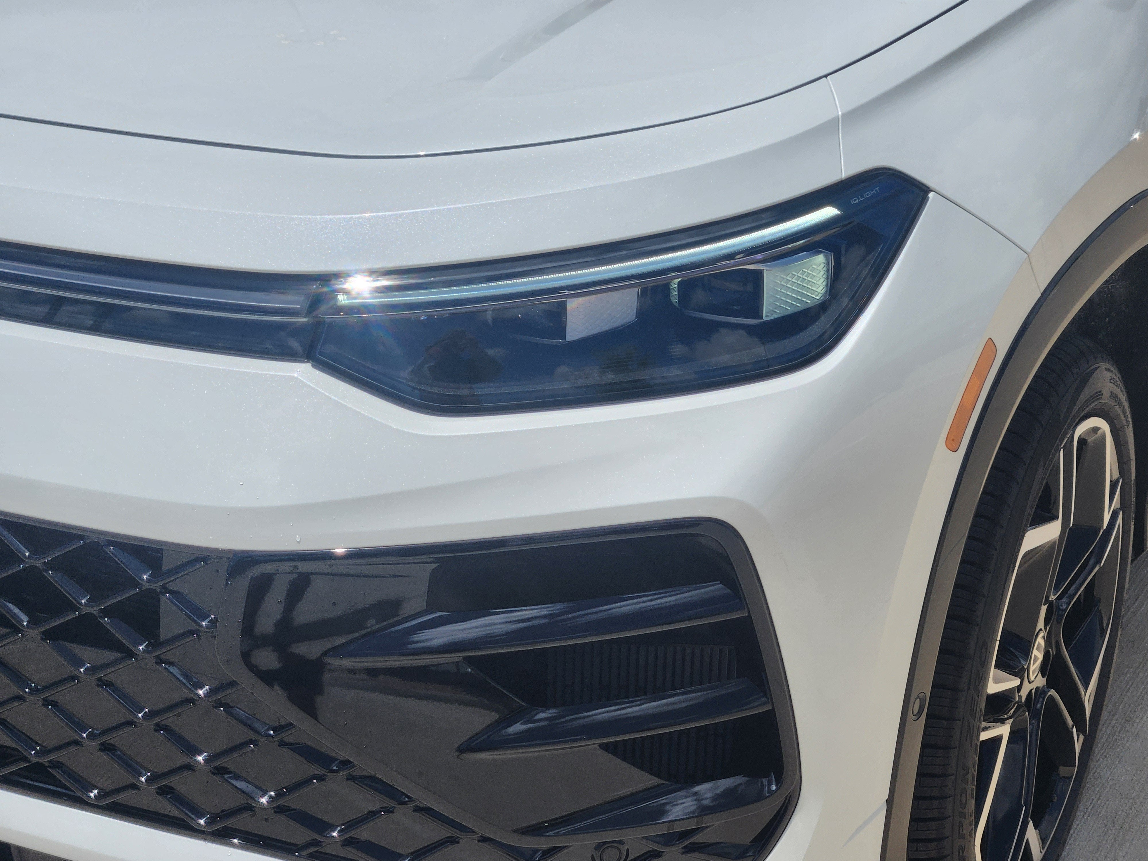 2026 Volkswagen Tiguan SEL R-Line Turbo