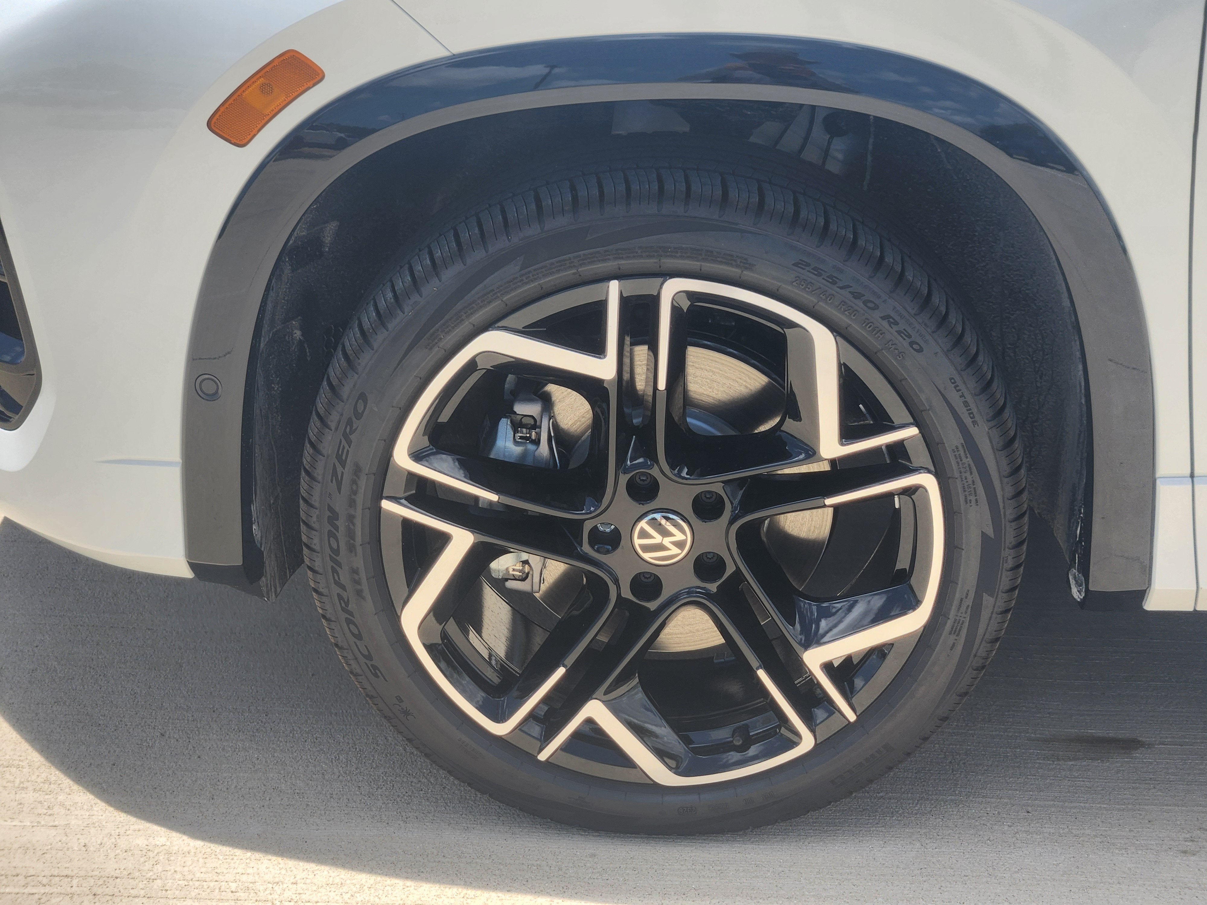 2026 Volkswagen Tiguan SEL R-Line Turbo