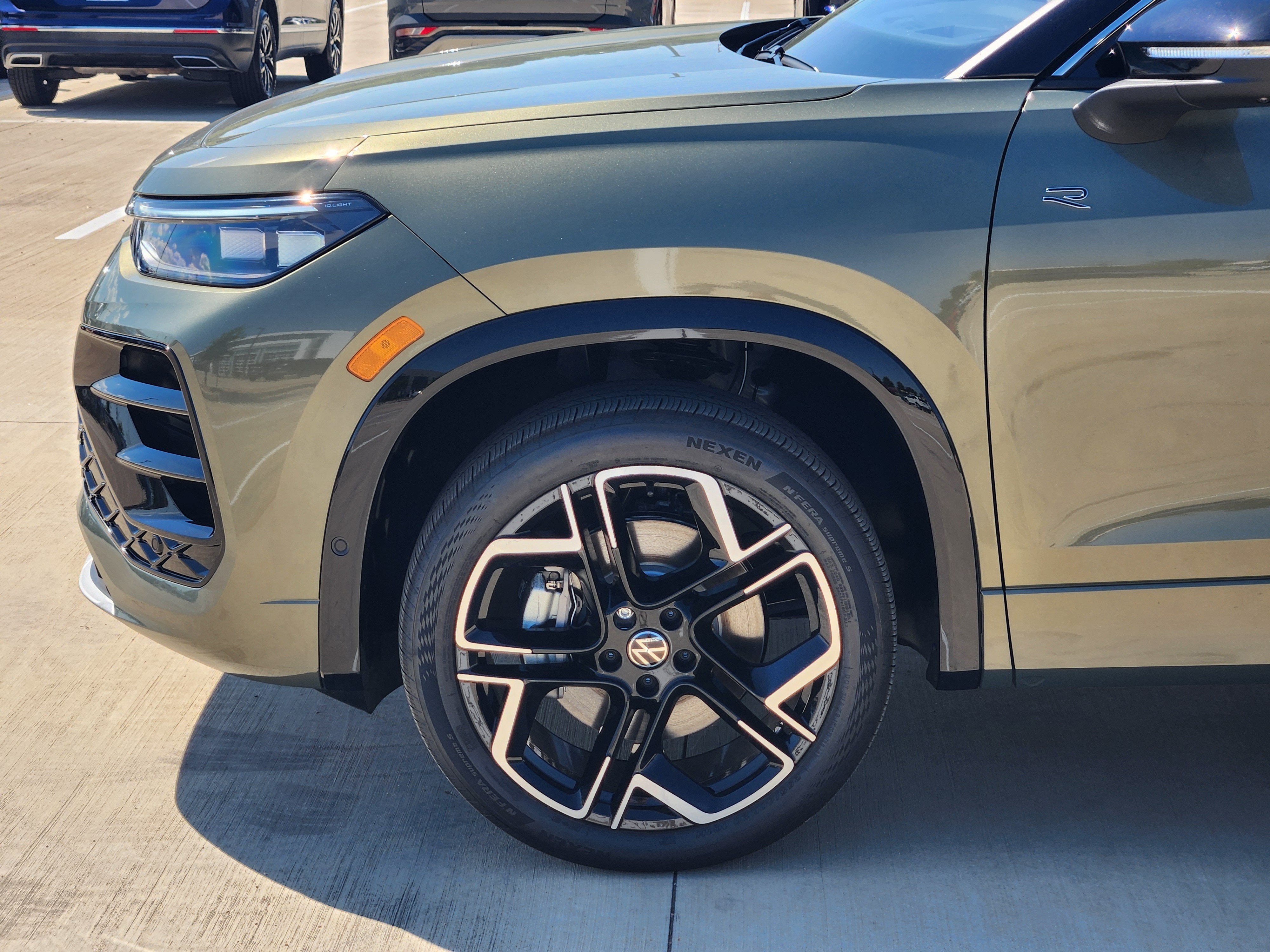2026 Volkswagen Tiguan SEL R-Line Turbo