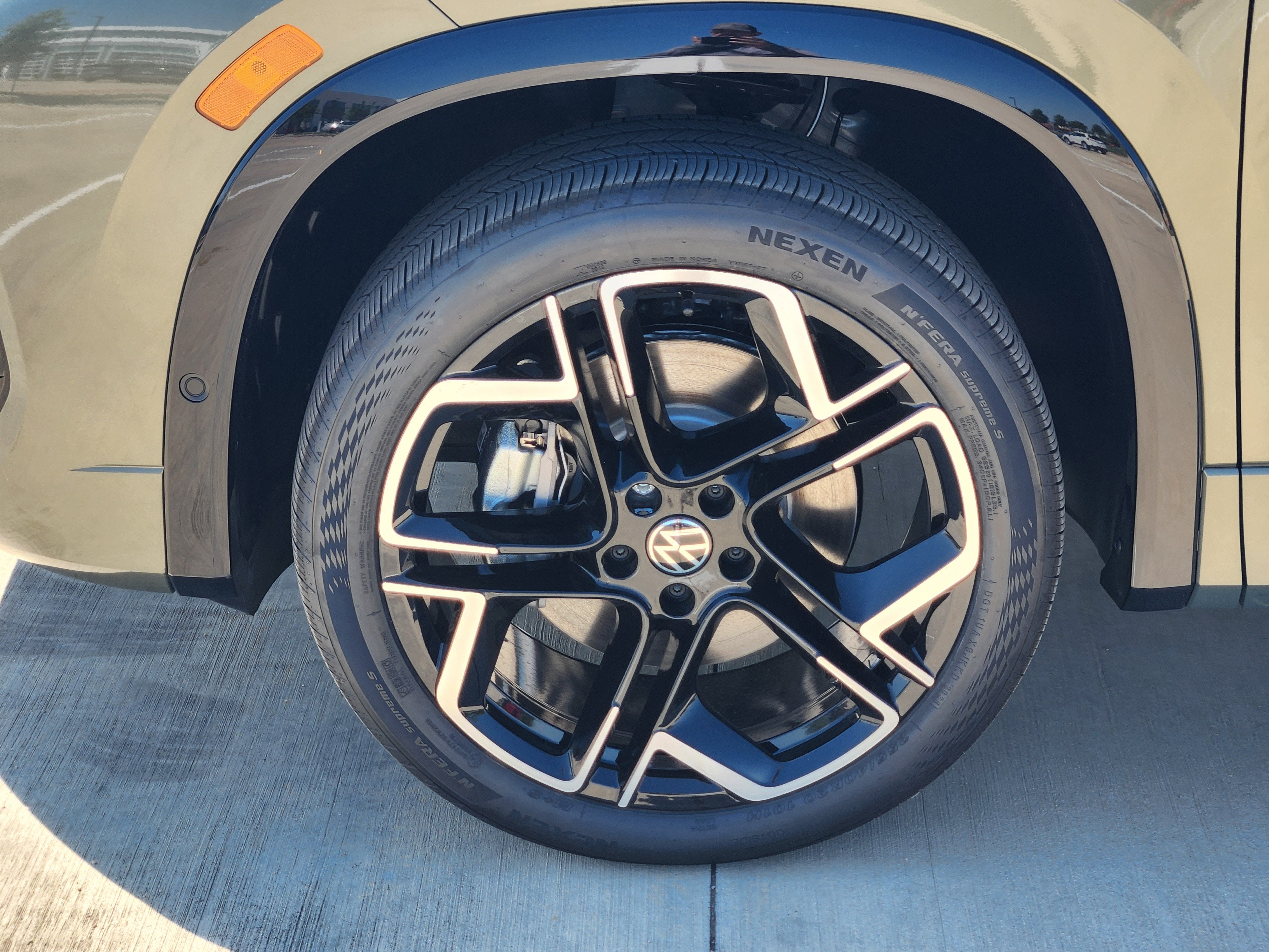 2026 Volkswagen Tiguan SEL R-Line Turbo