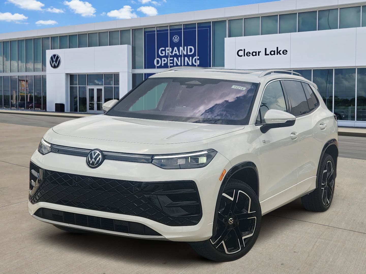 2026 Volkswagen Tiguan SEL R-Line Turbo