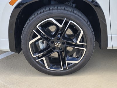 2026 Volkswagen Tiguan SEL R-Line Turbo