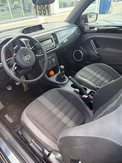 2012 Volkswagen Beetle 2.0T Turbo