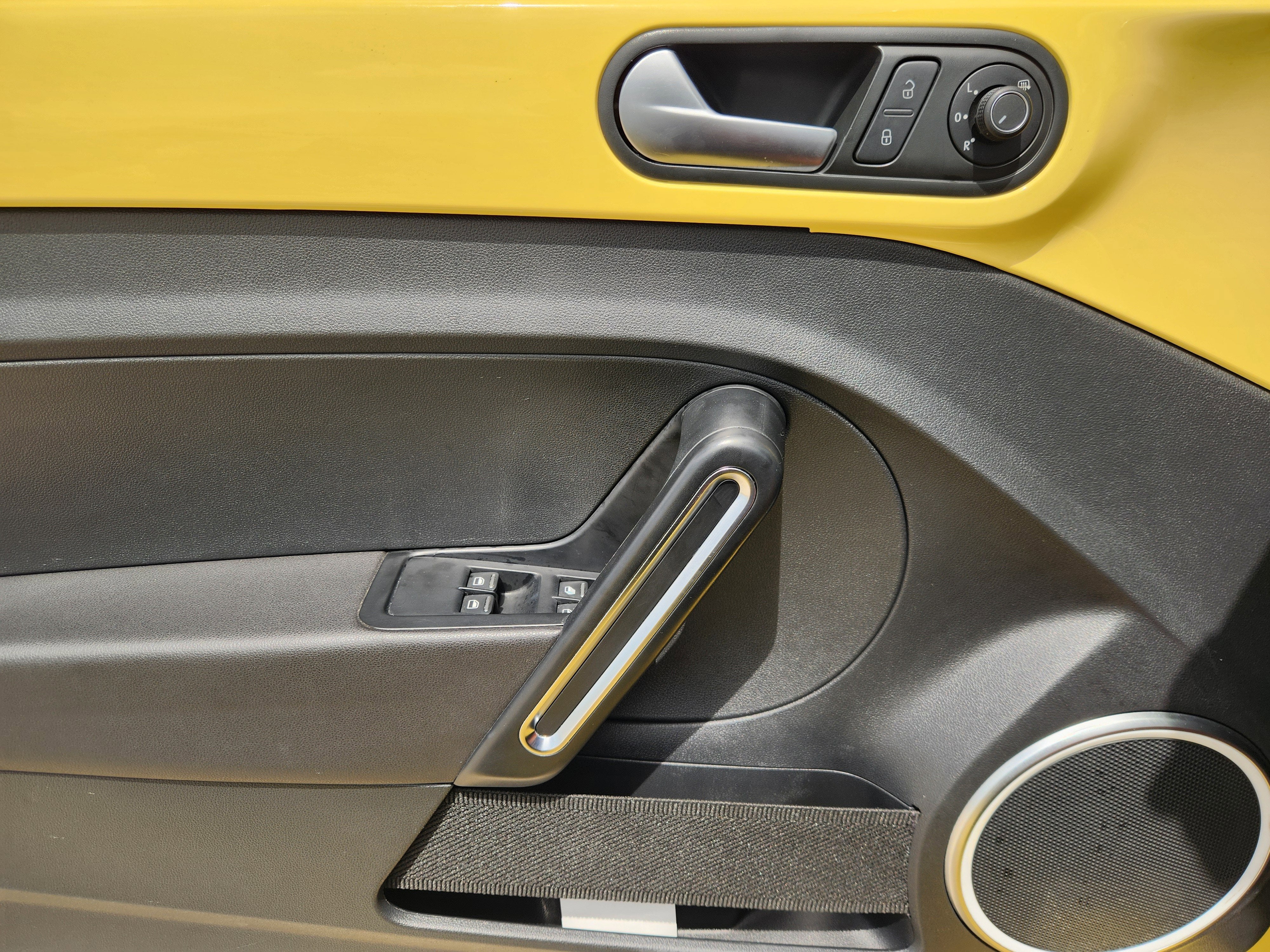 2015 Volkswagen Beetle Convertible 1.8T