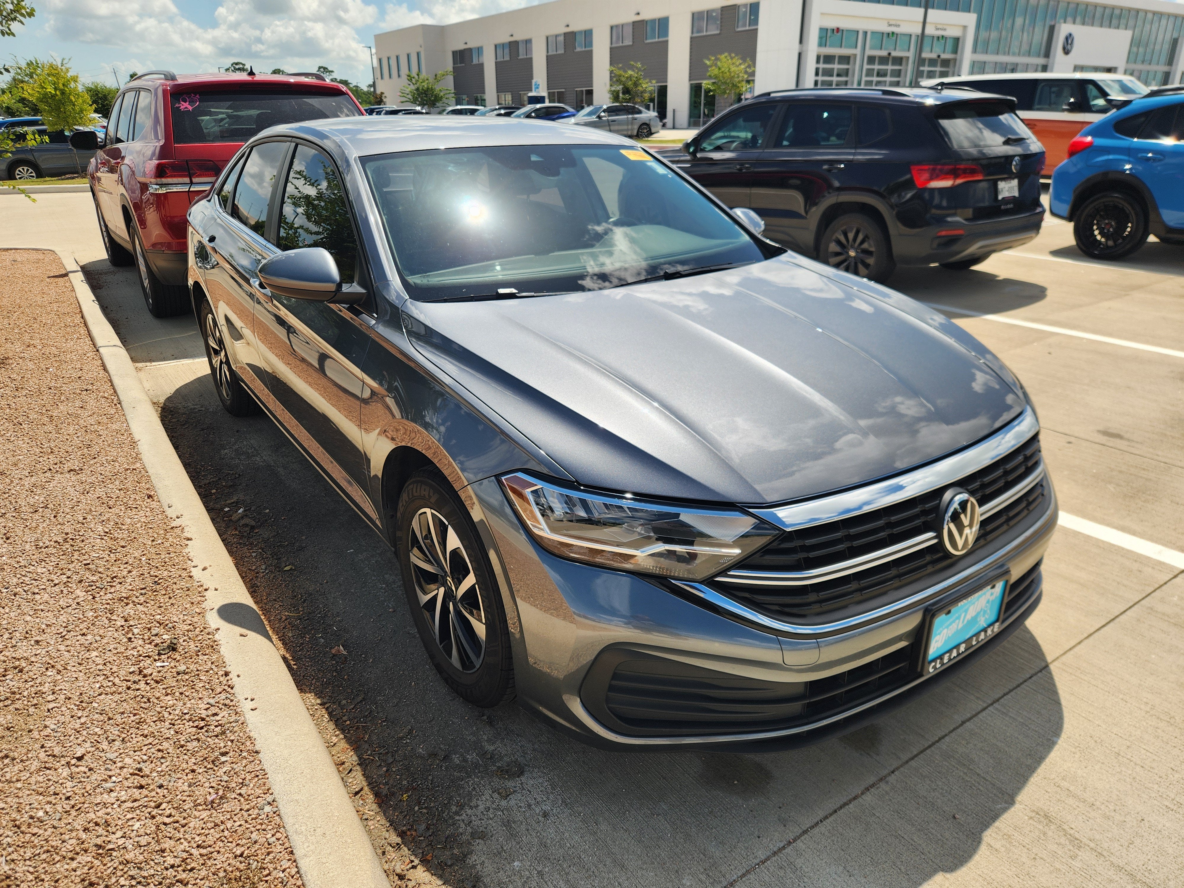 3VW5M7BU0RM038564