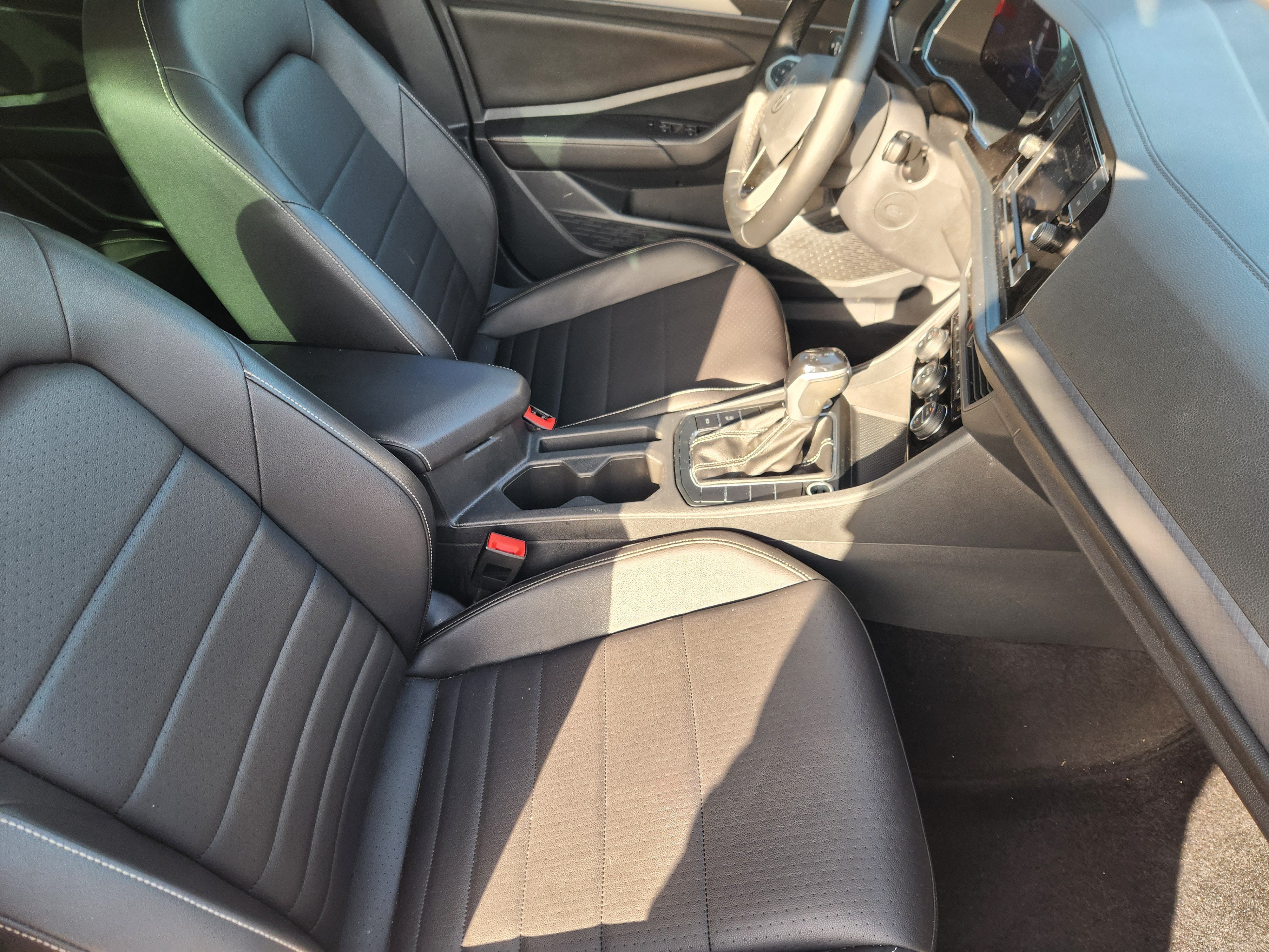 2023 Volkswagen Jetta SE