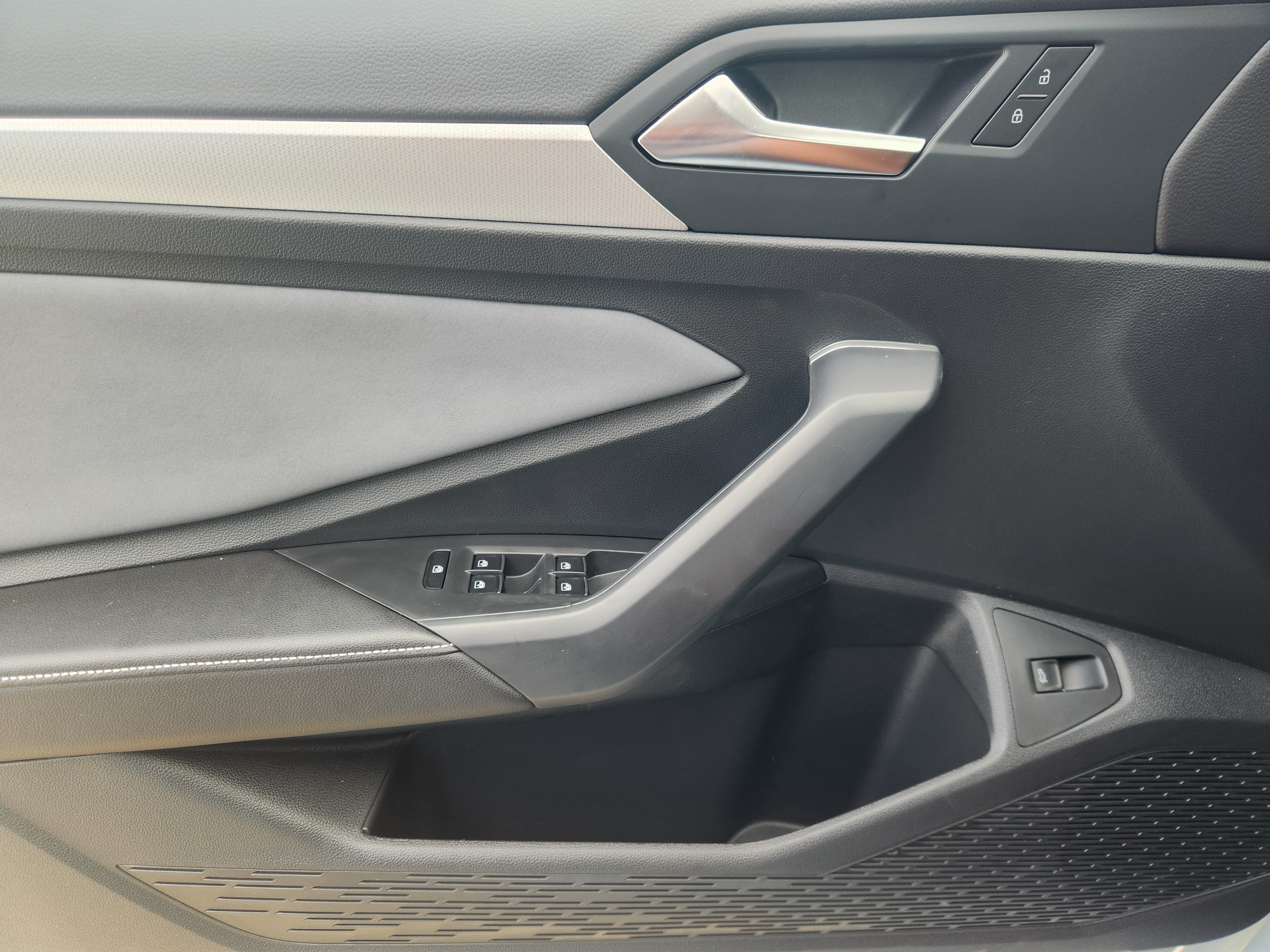 2027 Volkswagen Jetta SE