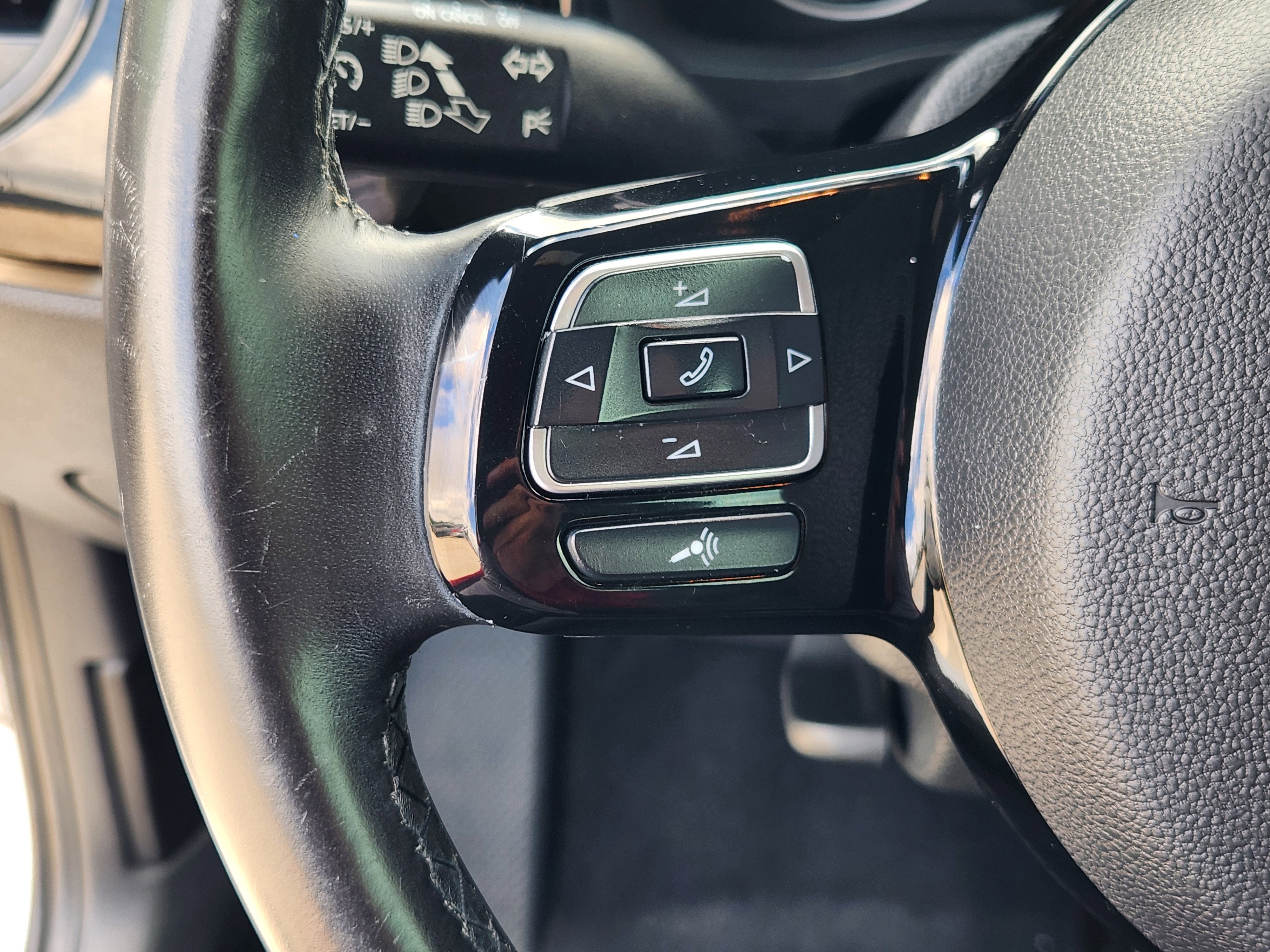 2018 Volkswagen Beetle S