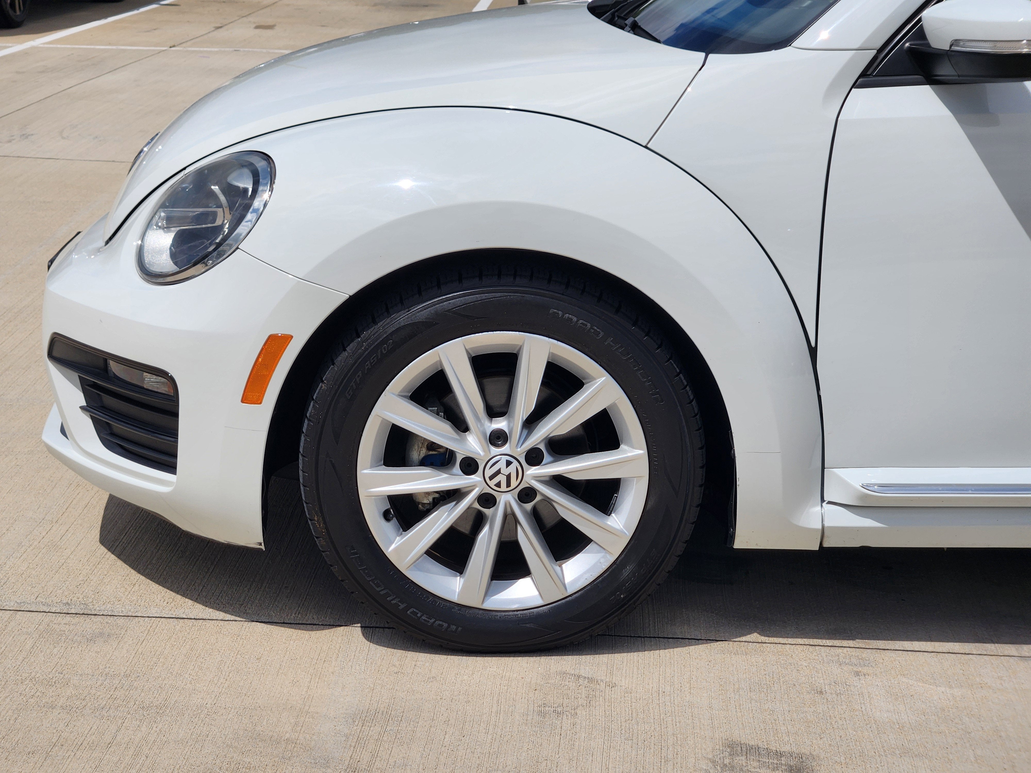 2018 Volkswagen Beetle S