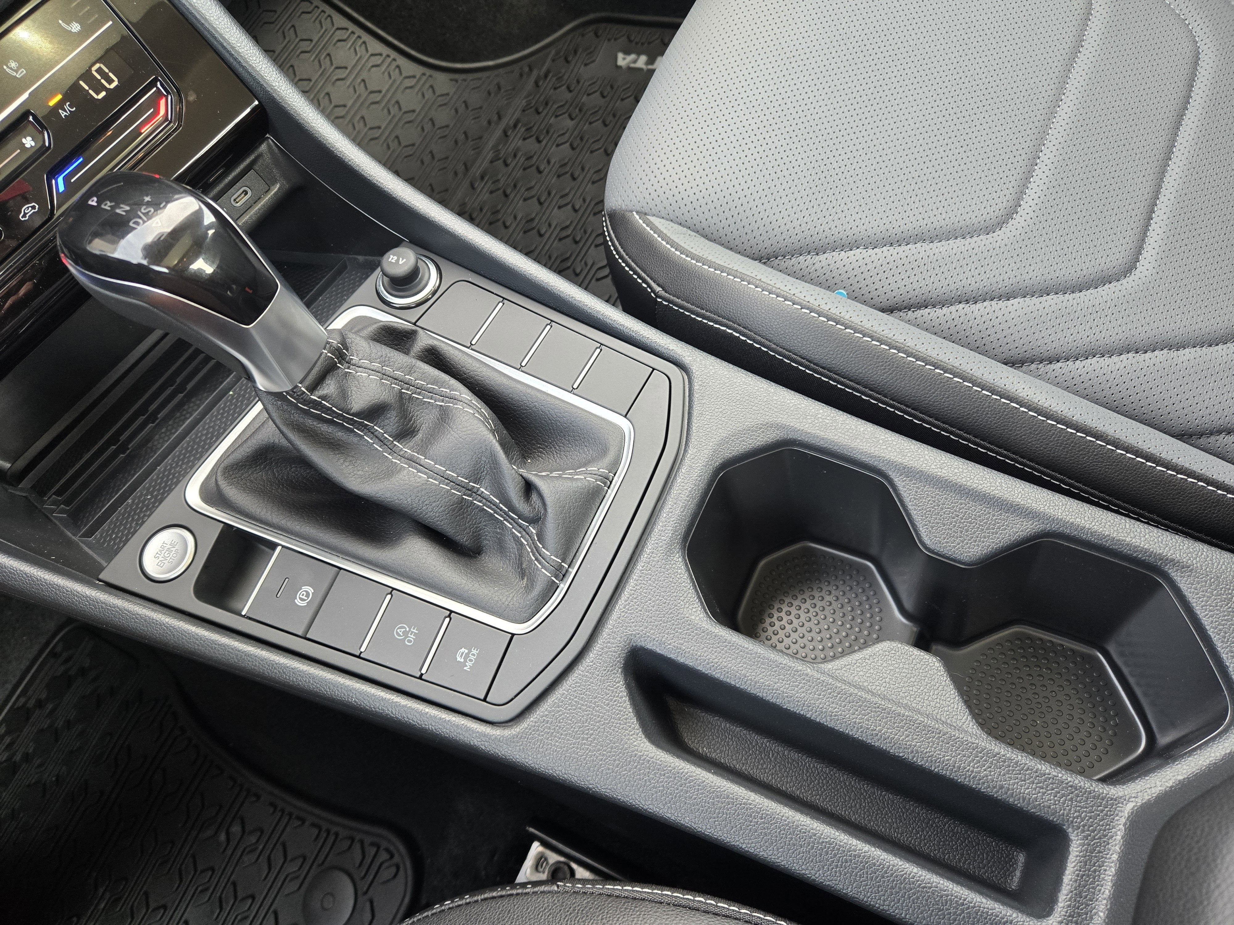 2026 Volkswagen Jetta SEL