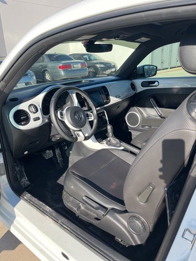 2018 Volkswagen Beetle SE