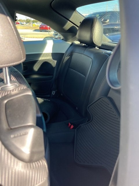 2018 Volkswagen Beetle SE