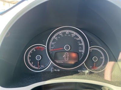 2018 Volkswagen Beetle SE