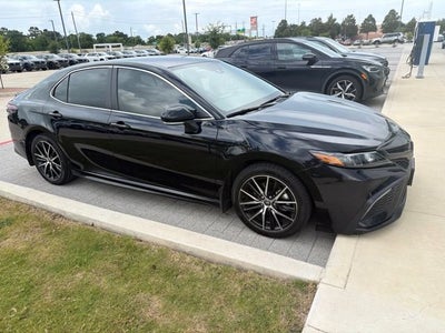 2024 Toyota Camry SE
