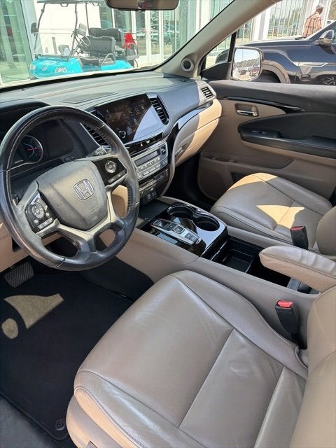 2019 Honda Pilot Touring 8-Passenger