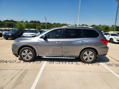 2020 Nissan Pathfinder SL