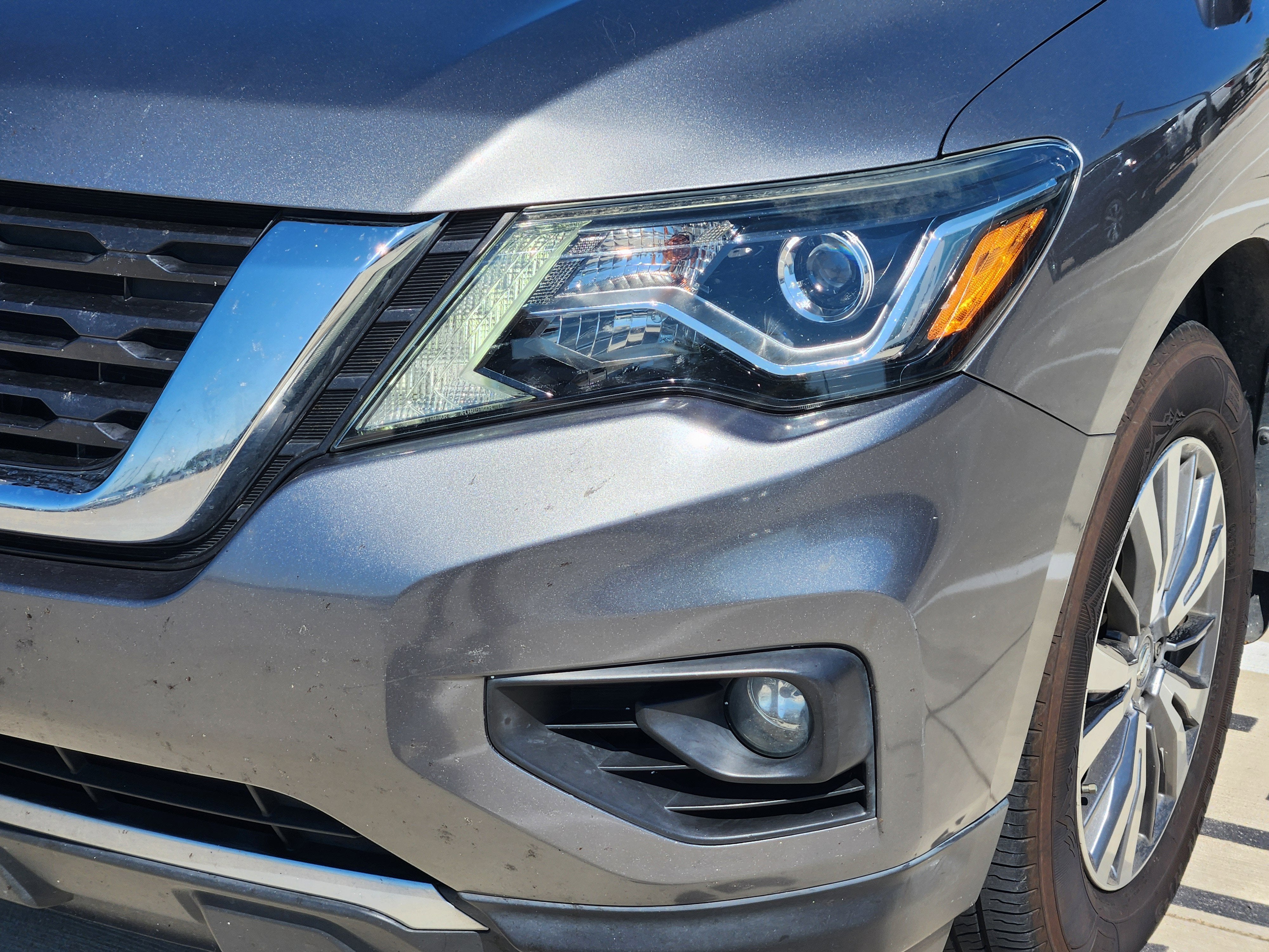 2020 Nissan Pathfinder SL