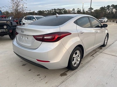 2015 Hyundai Elantra SE