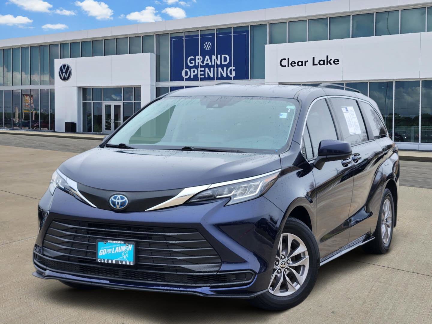 2022 Toyota Sienna LE