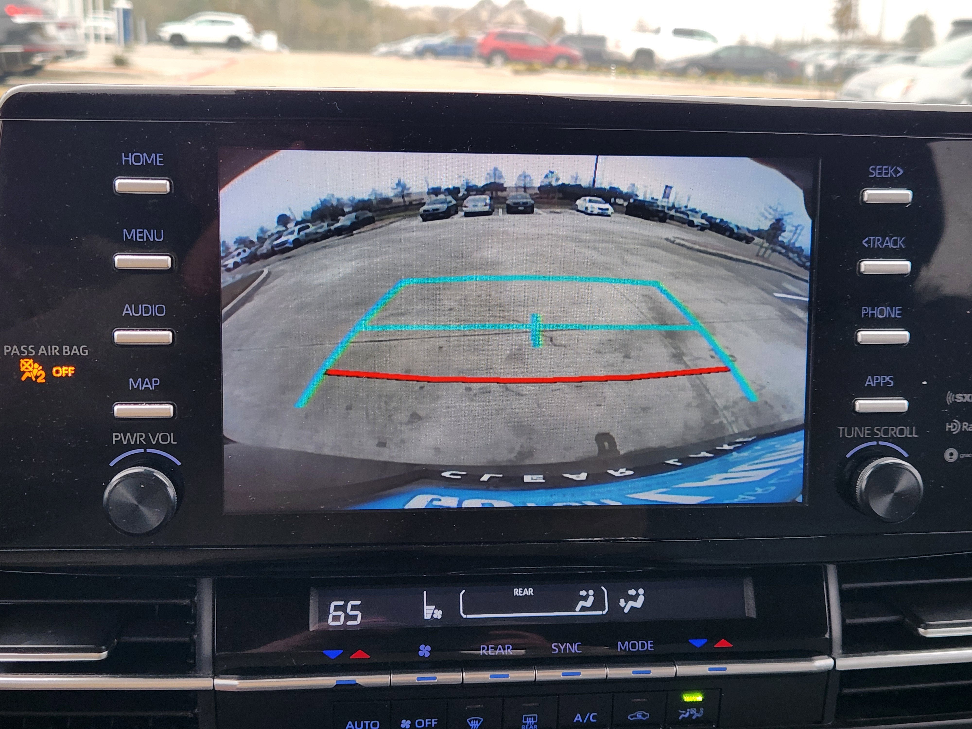 2022 Toyota Sienna LE