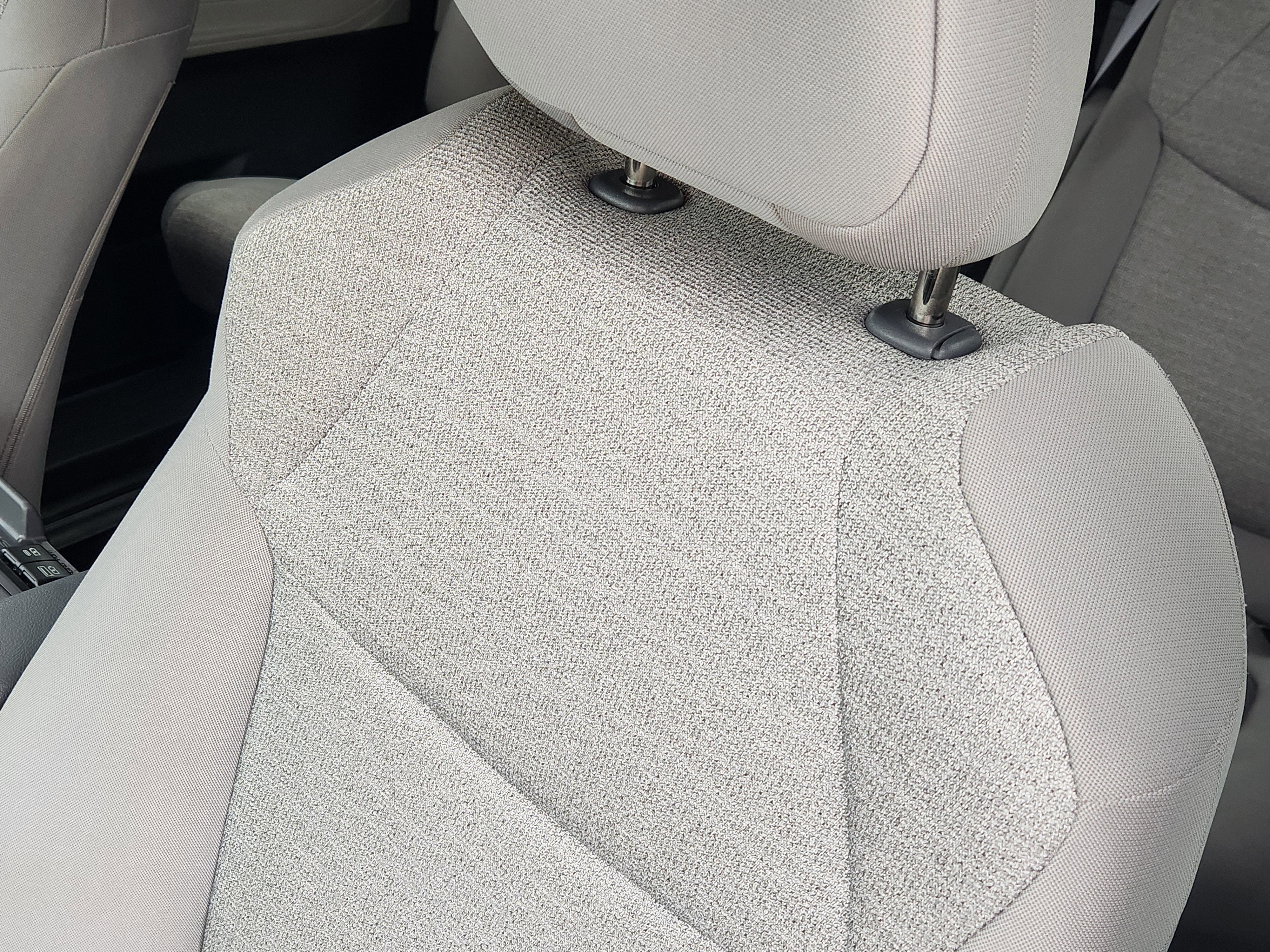 2022 Toyota Sienna LE