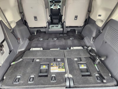 2022 Toyota Sienna LE