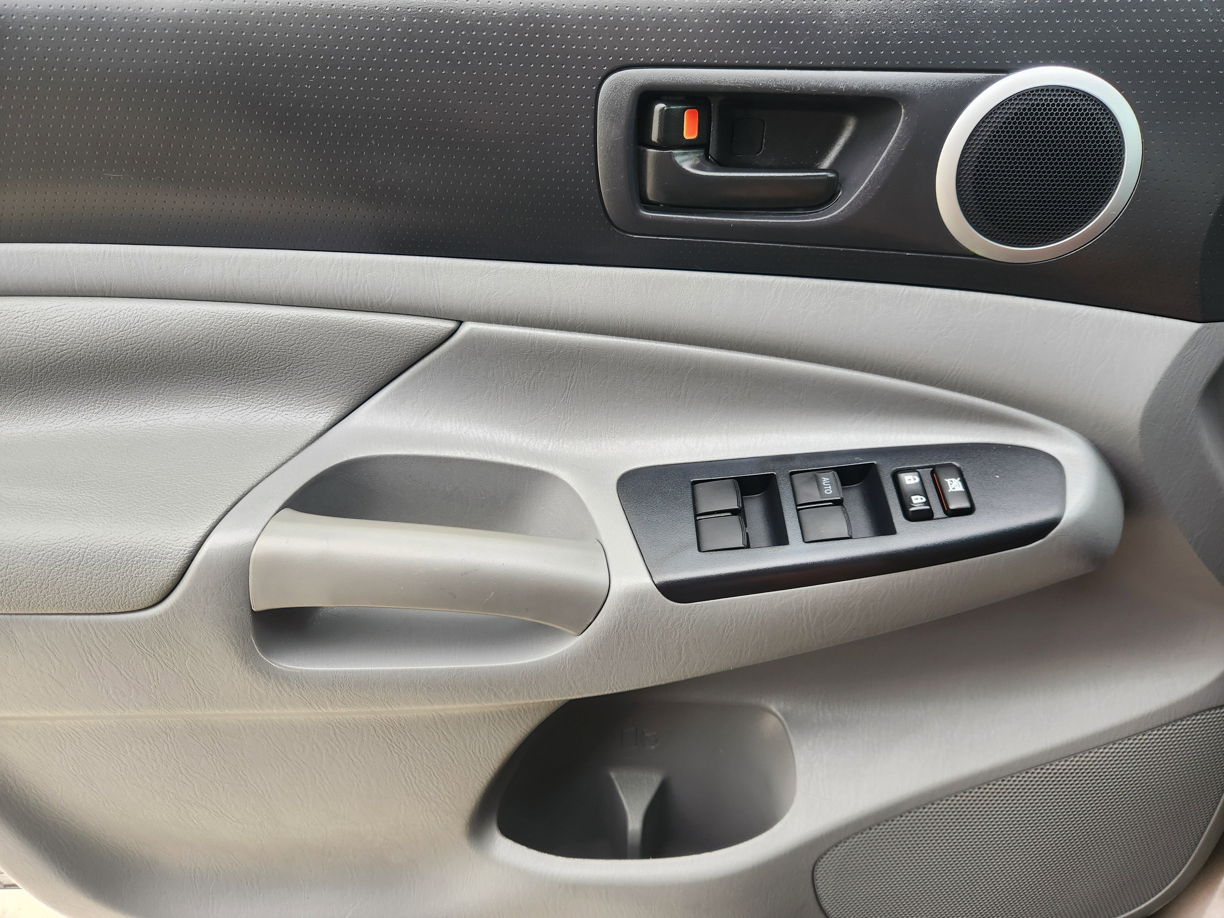 2012 Toyota Tacoma PreRunner