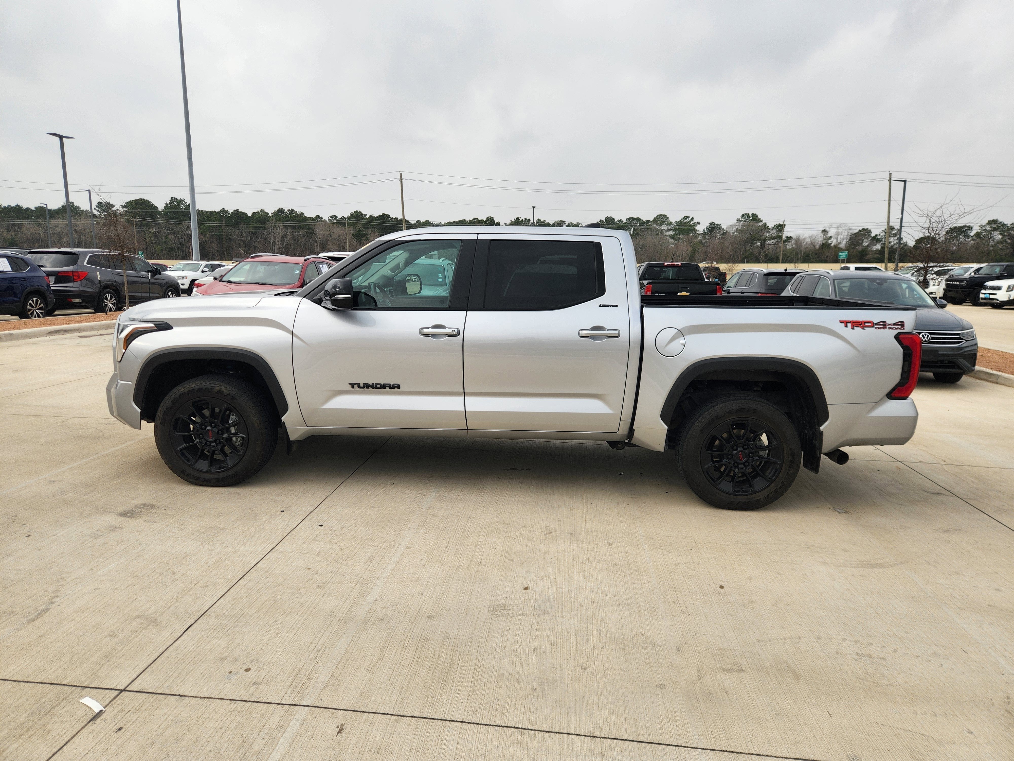 2024 Toyota Tundra 4WD Base