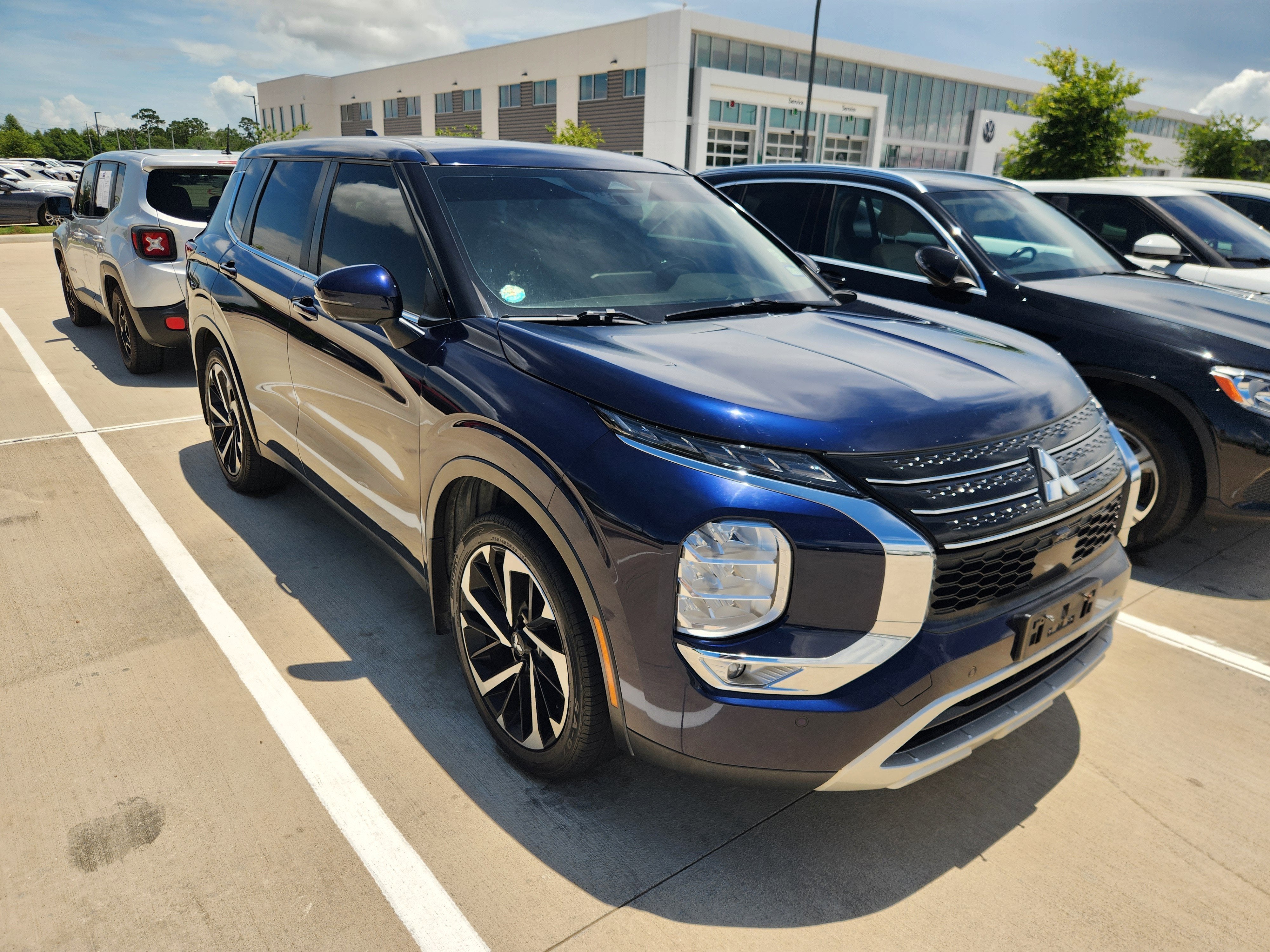 2022 Mitsubishi Outlander SE