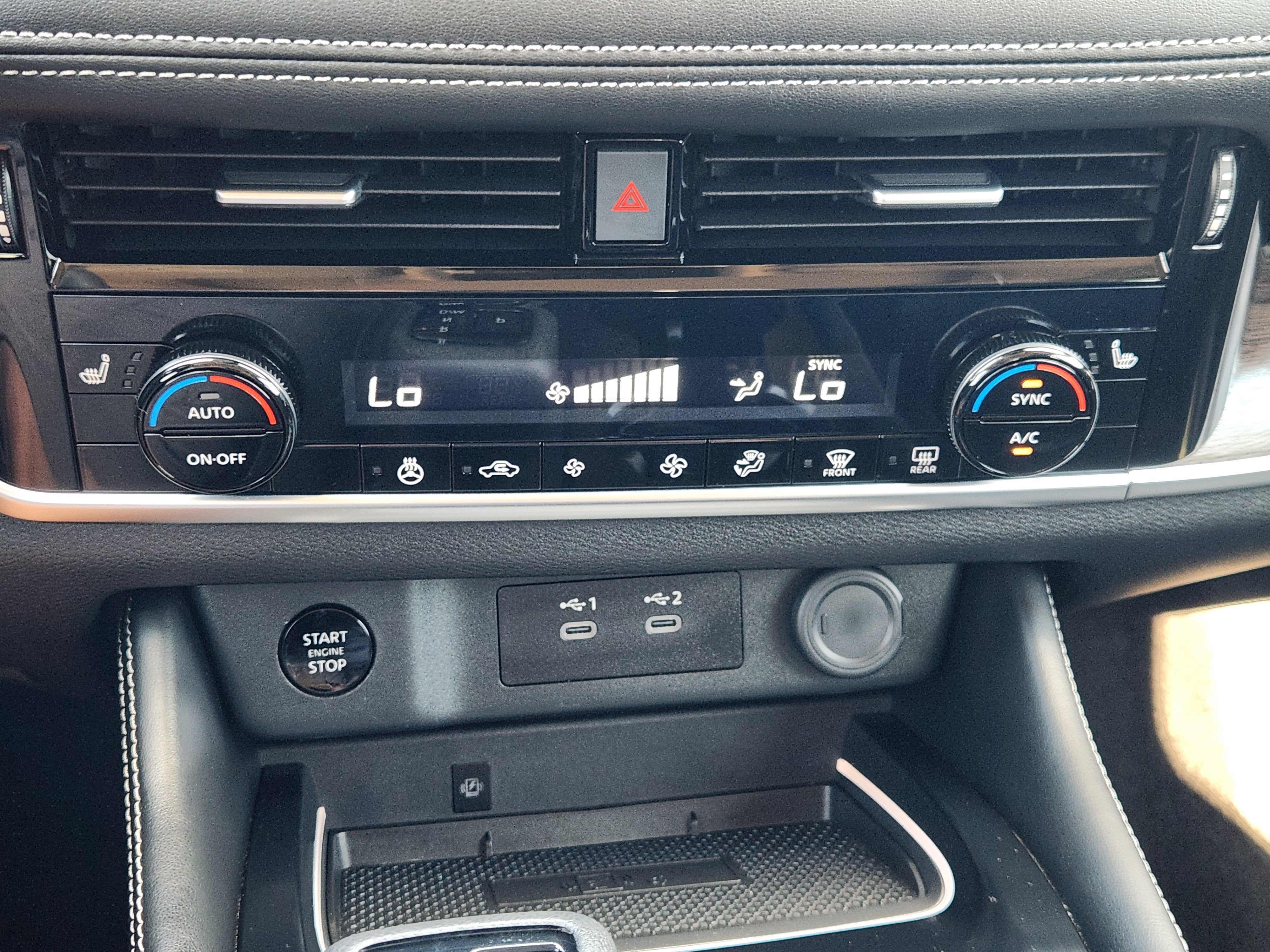 2025 Nissan Rogue Platinum