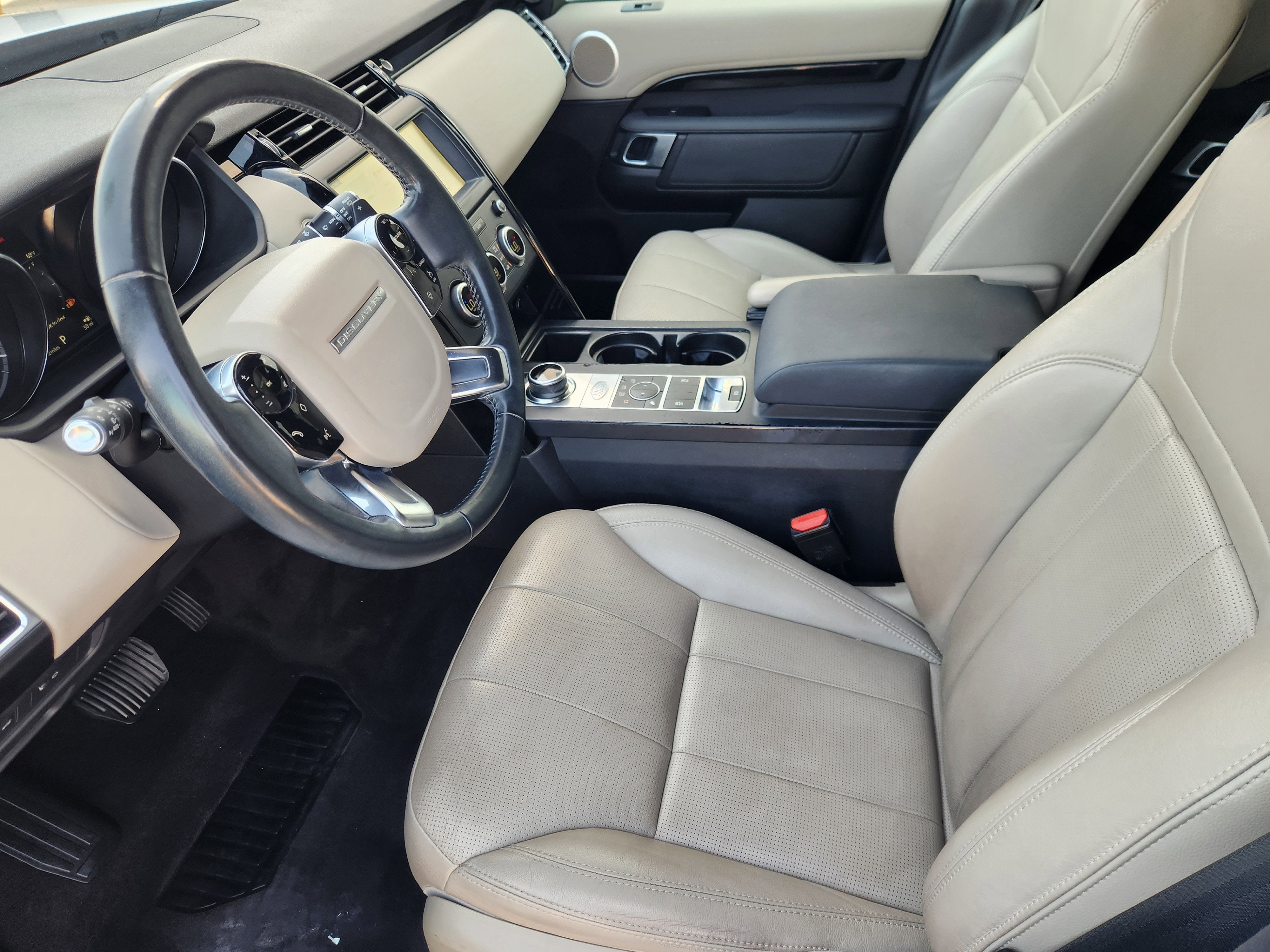 2020 Land Rover Discovery SE