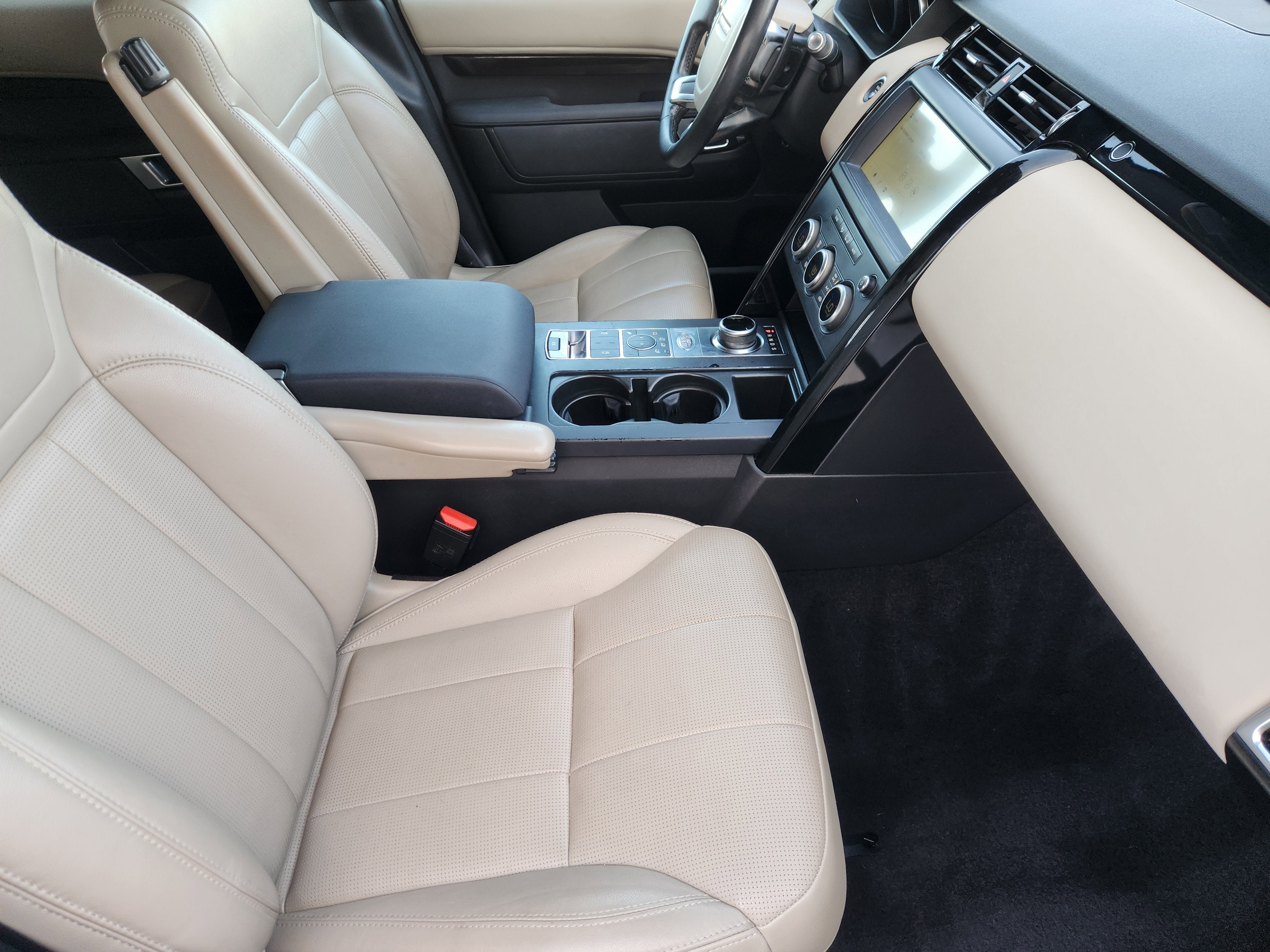 2020 Land Rover Discovery SE