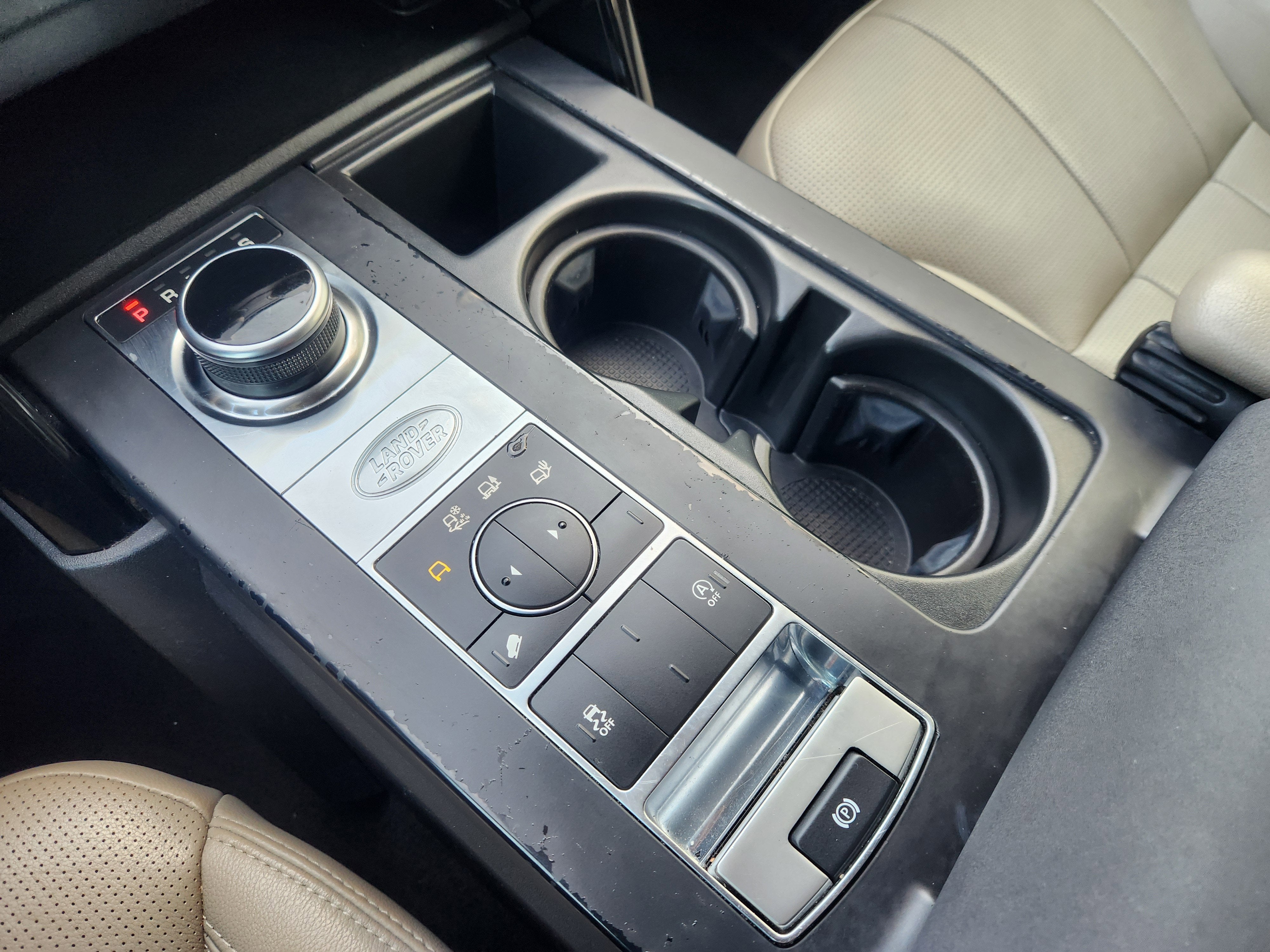 2020 Land Rover Discovery SE