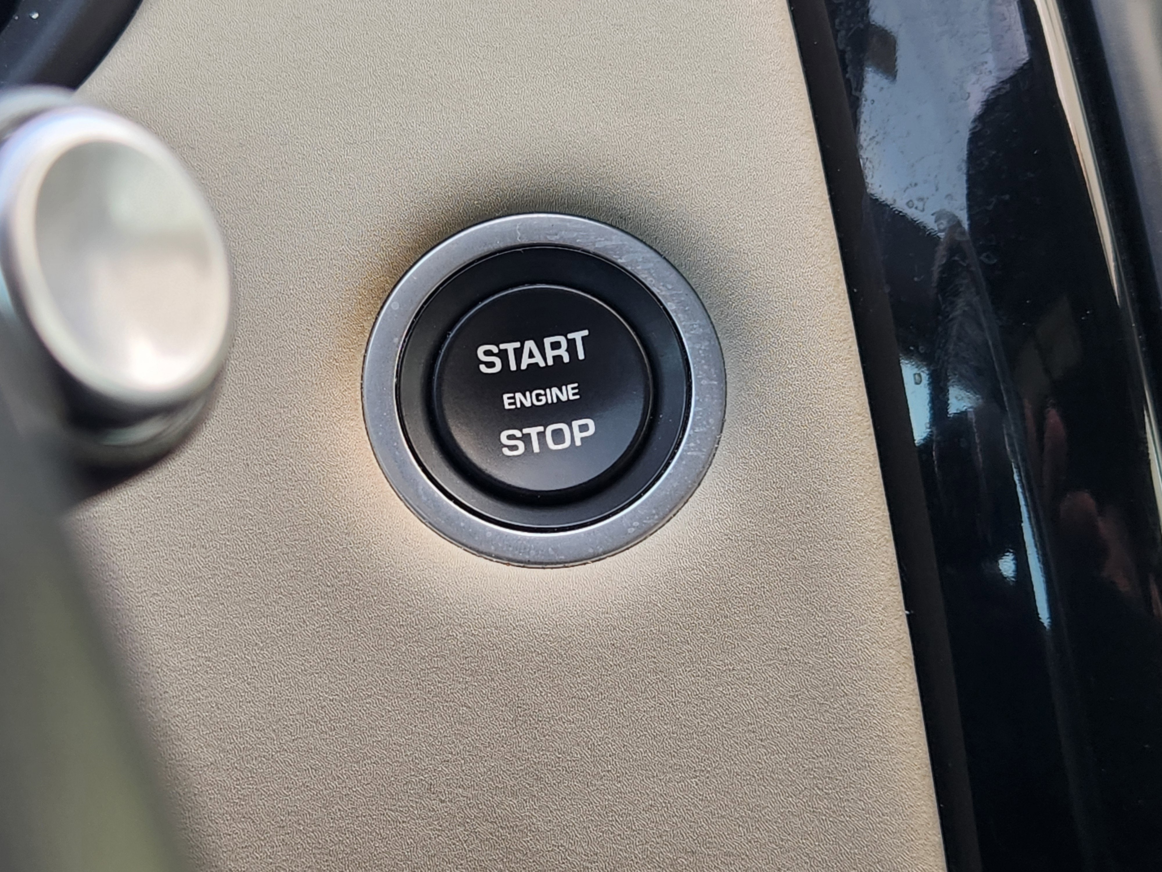 2020 Land Rover Discovery SE