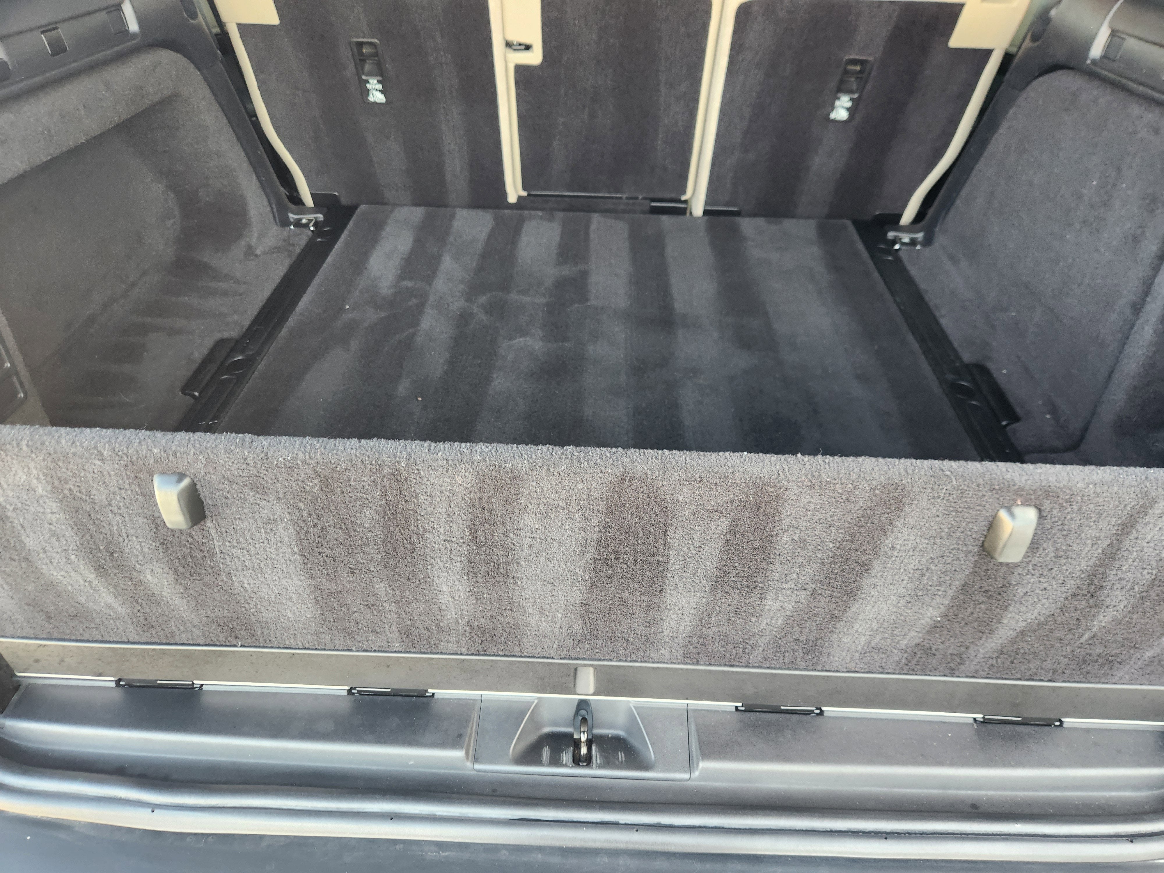 2020 Land Rover Discovery SE