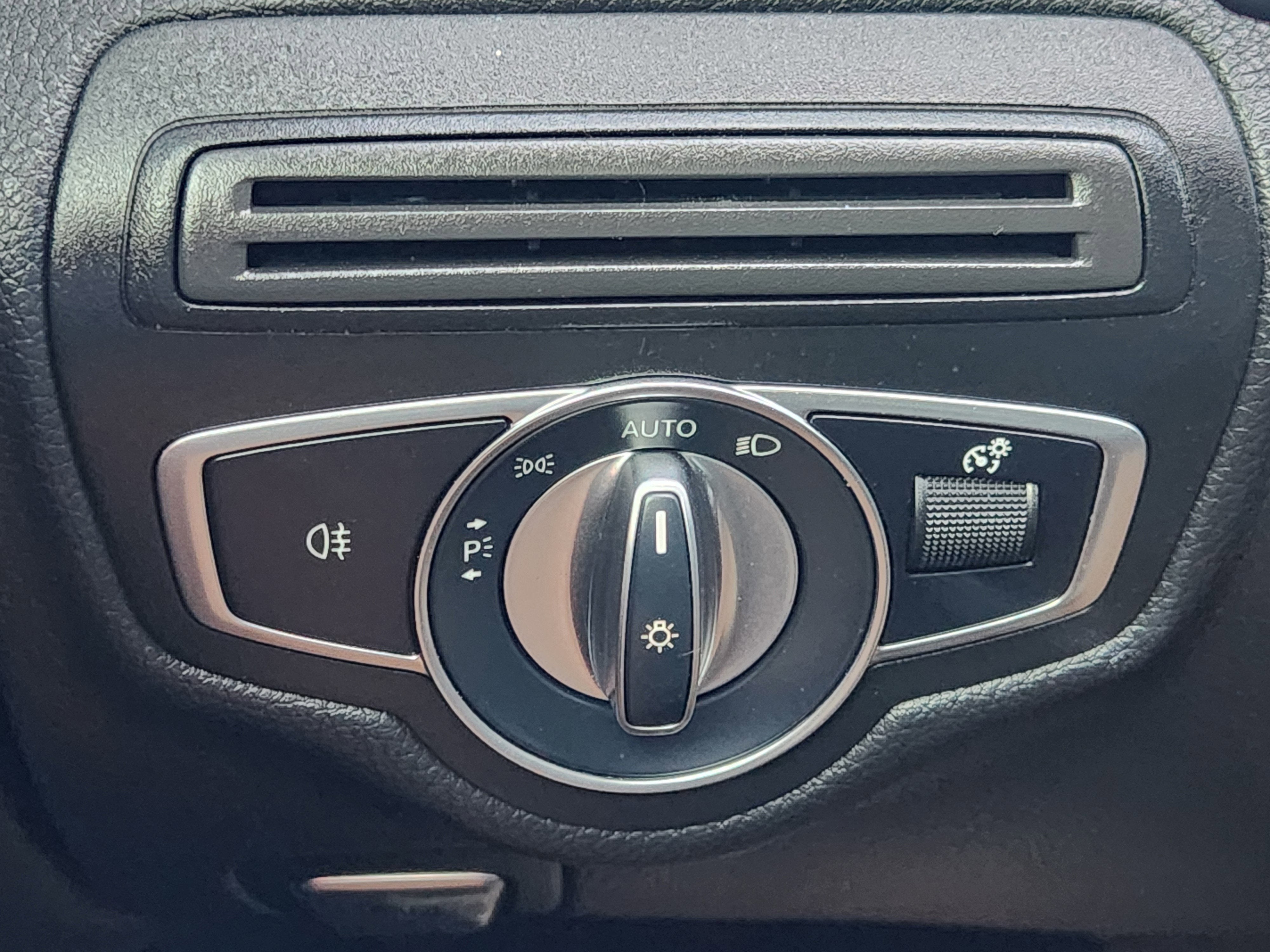 2022 Mercedes-Benz C-Class C 300